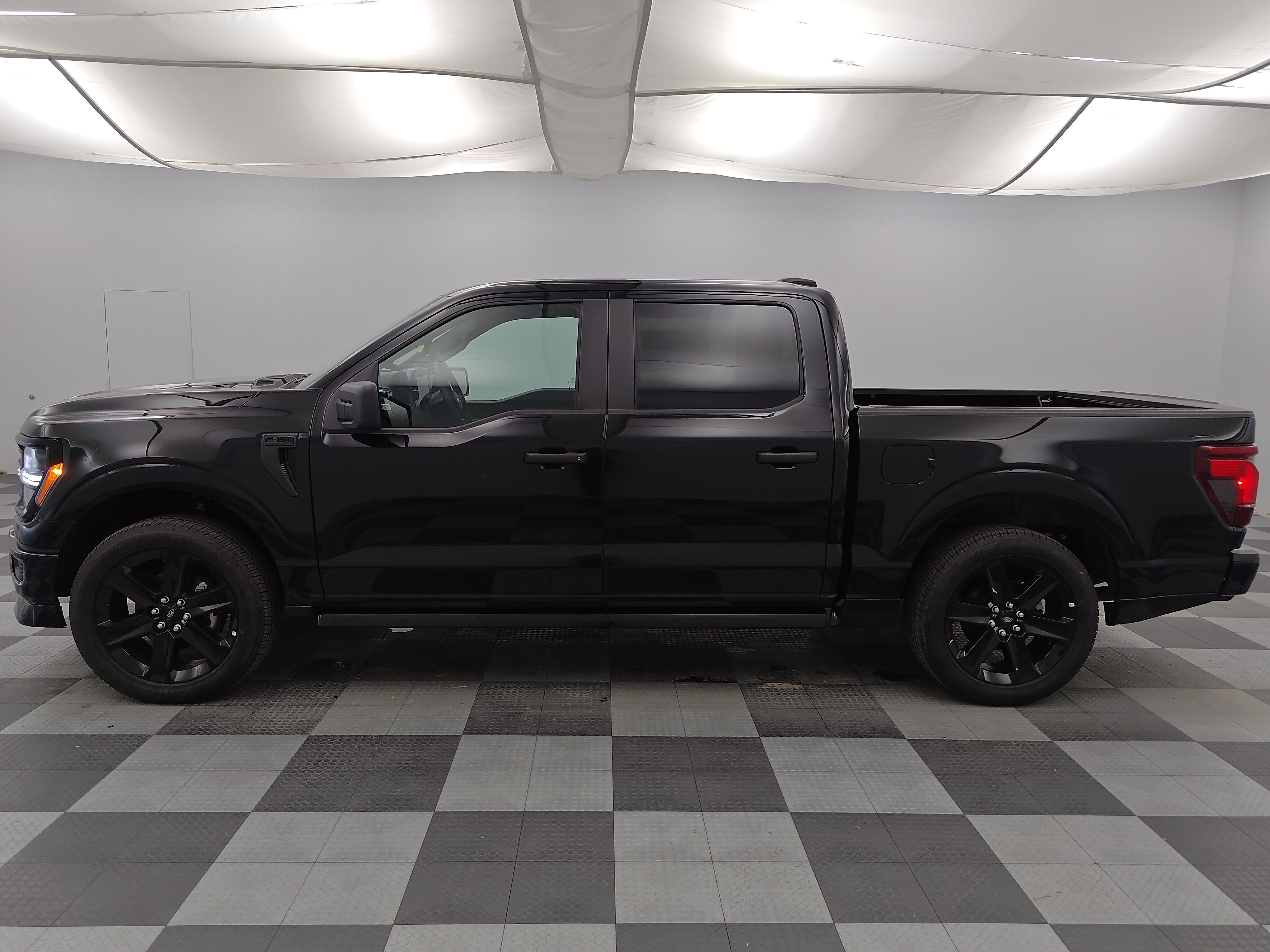 2026 Ford F-150 STX Lobo
