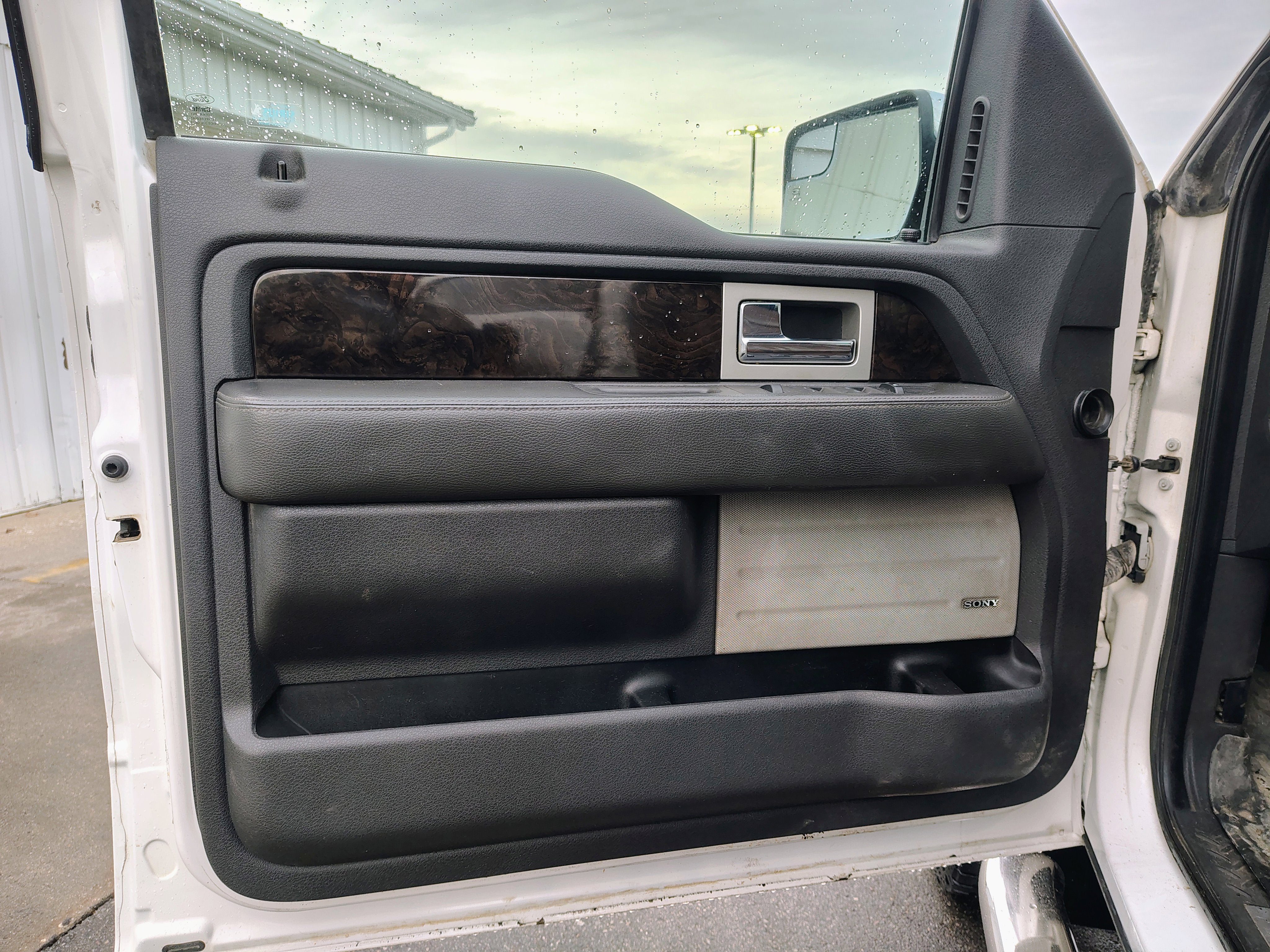 2014 Ford F-150 Platinum