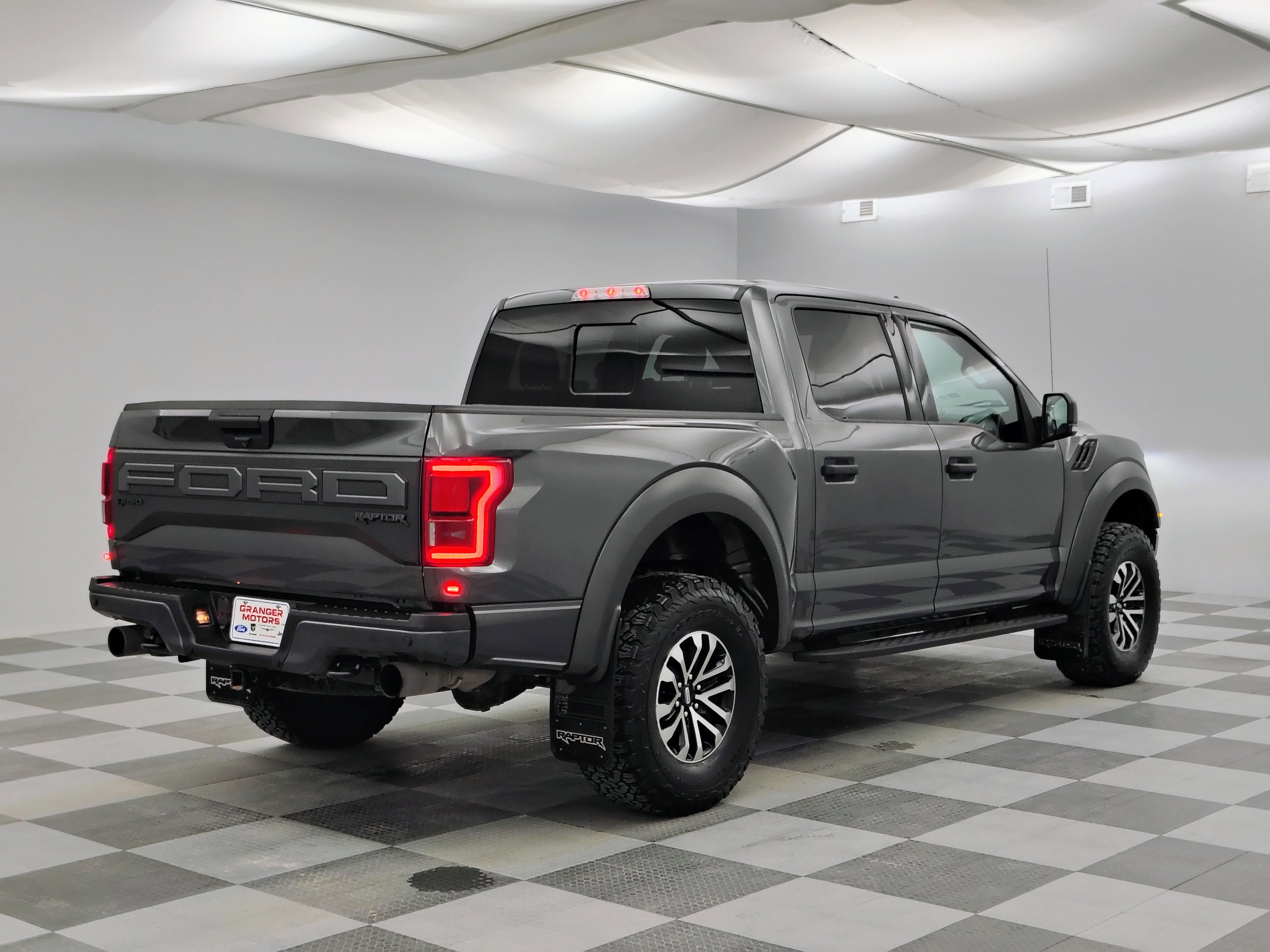 2020 Ford F-150 Raptor