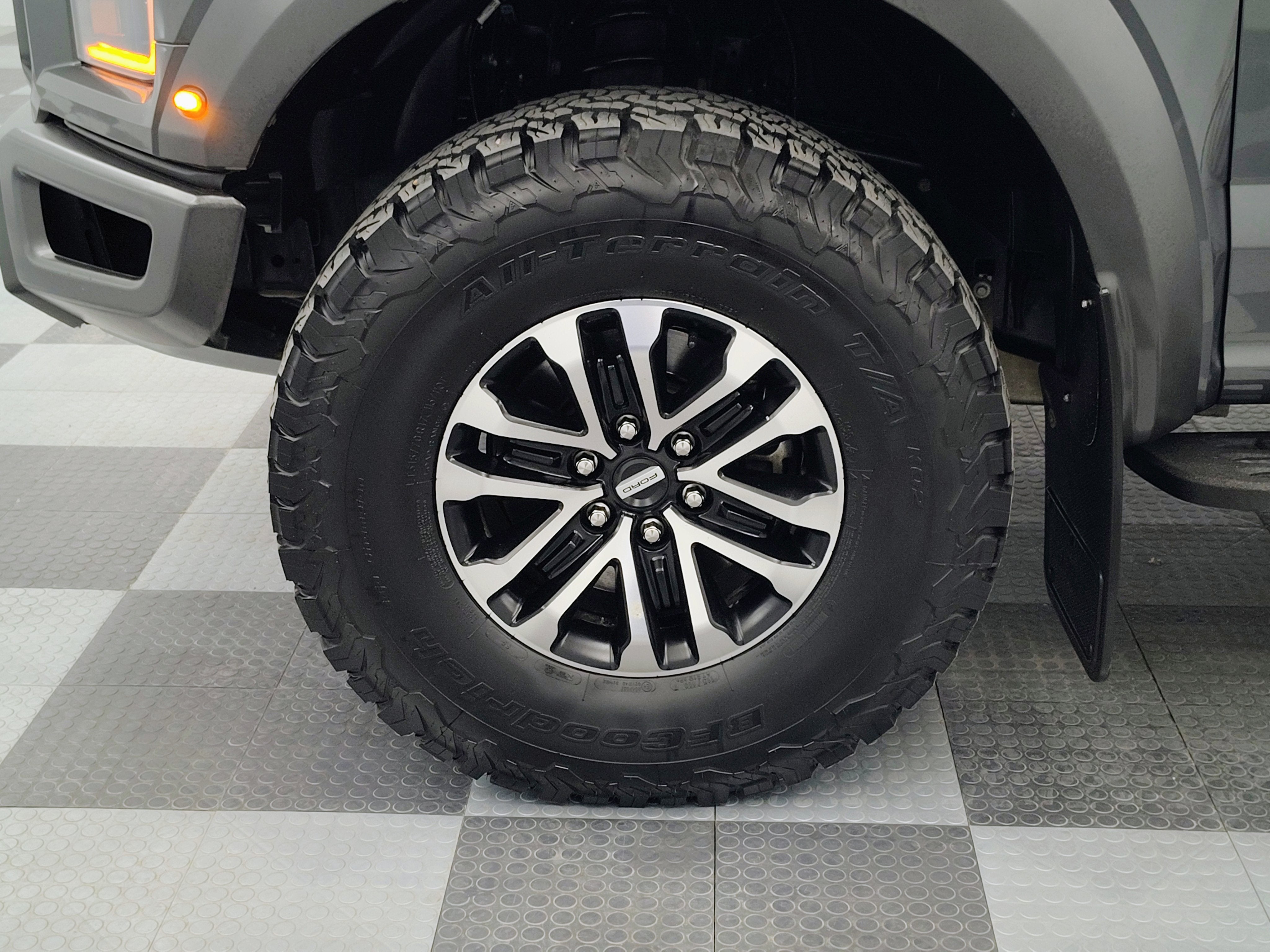 2020 Ford F-150 Raptor