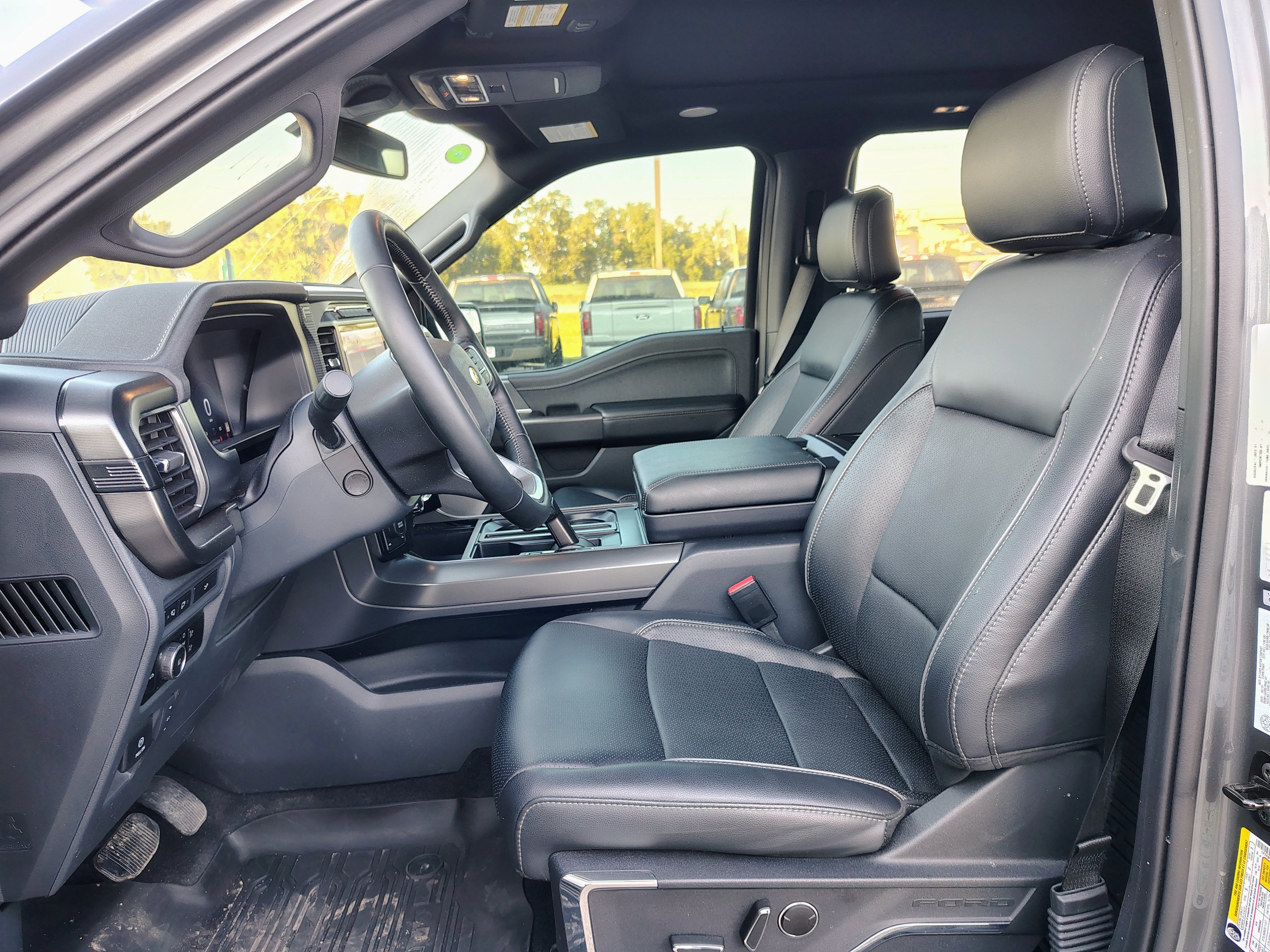 2024 Ford F-150 LARIAT
