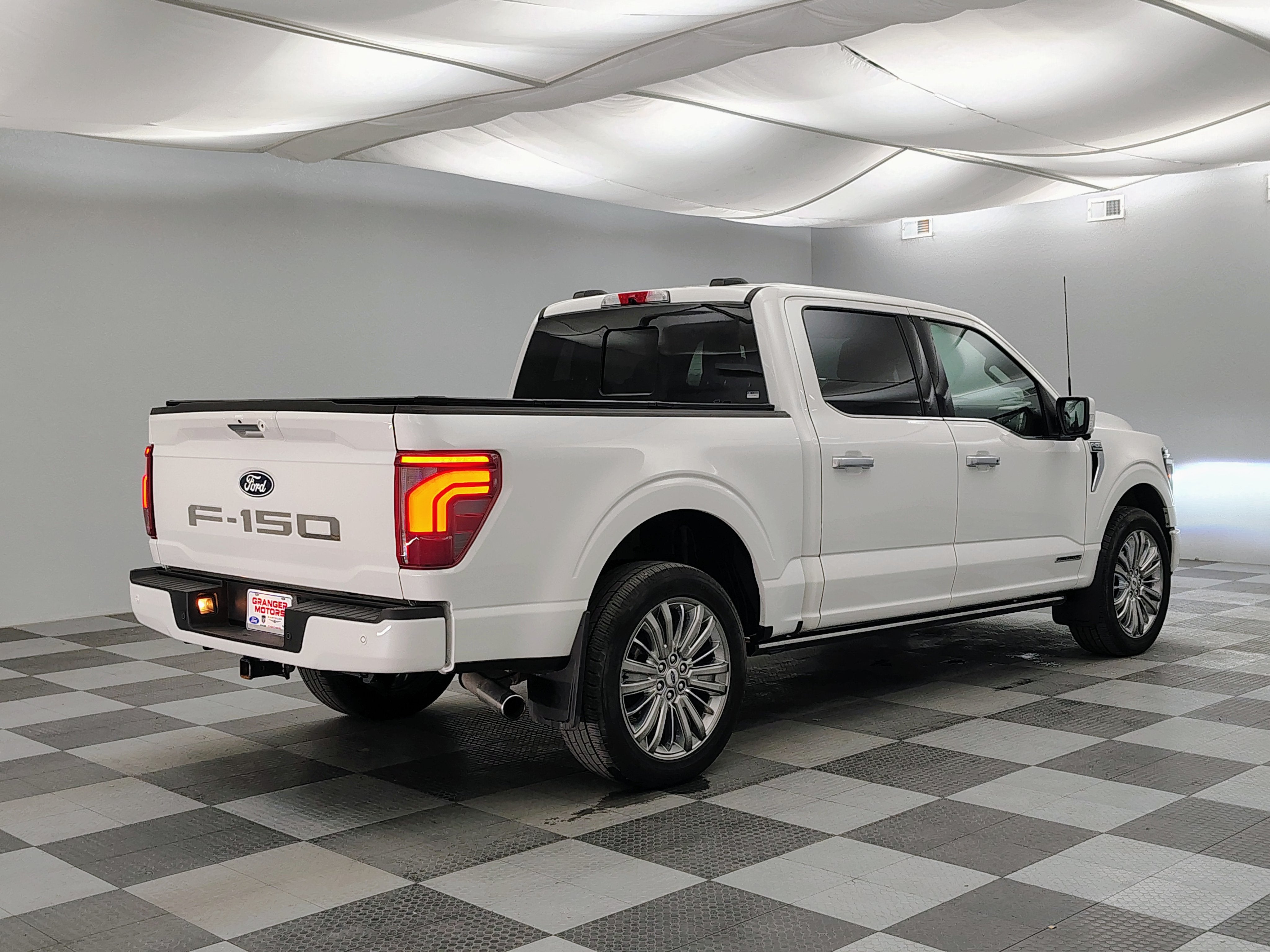 2024 Ford F-150 Platinum