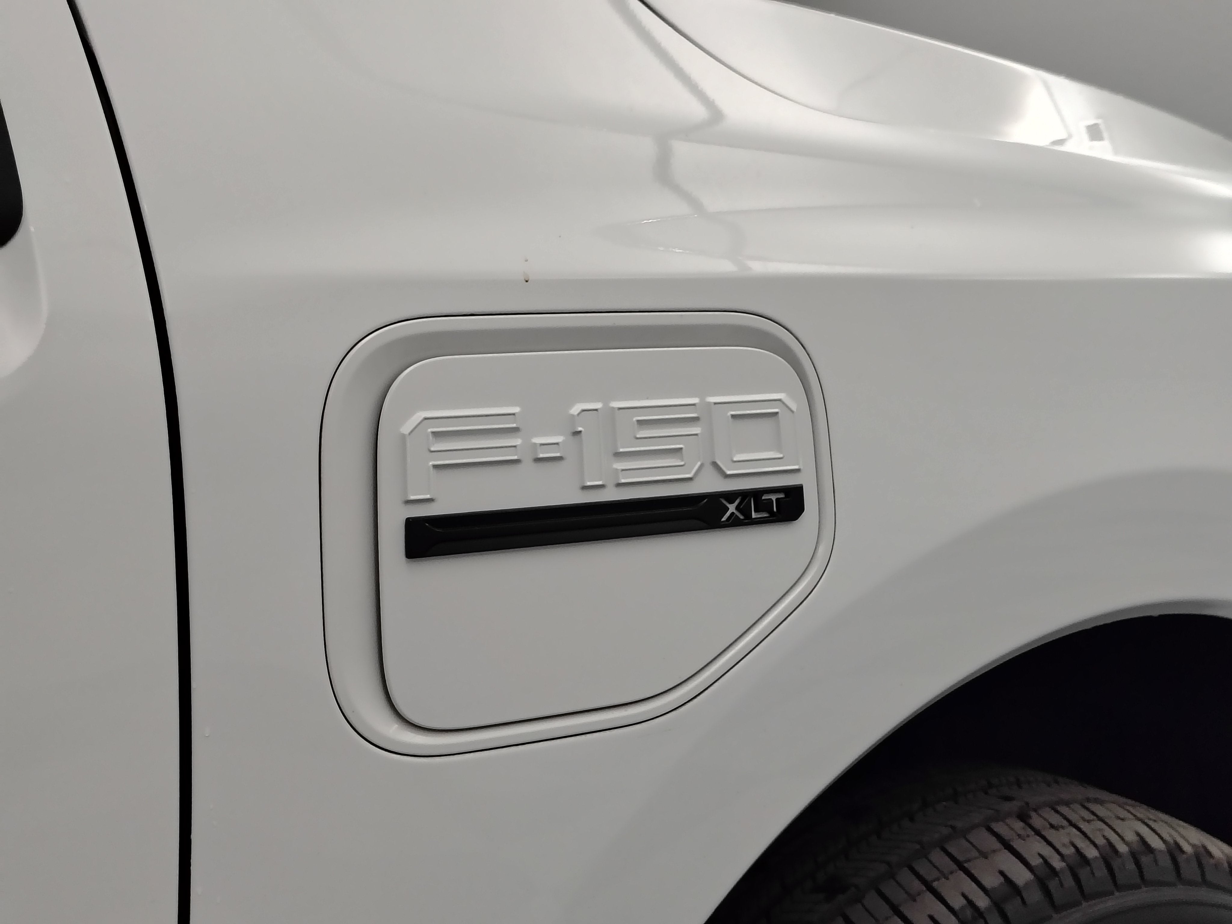 2023 Ford F-150 Lightning XLT