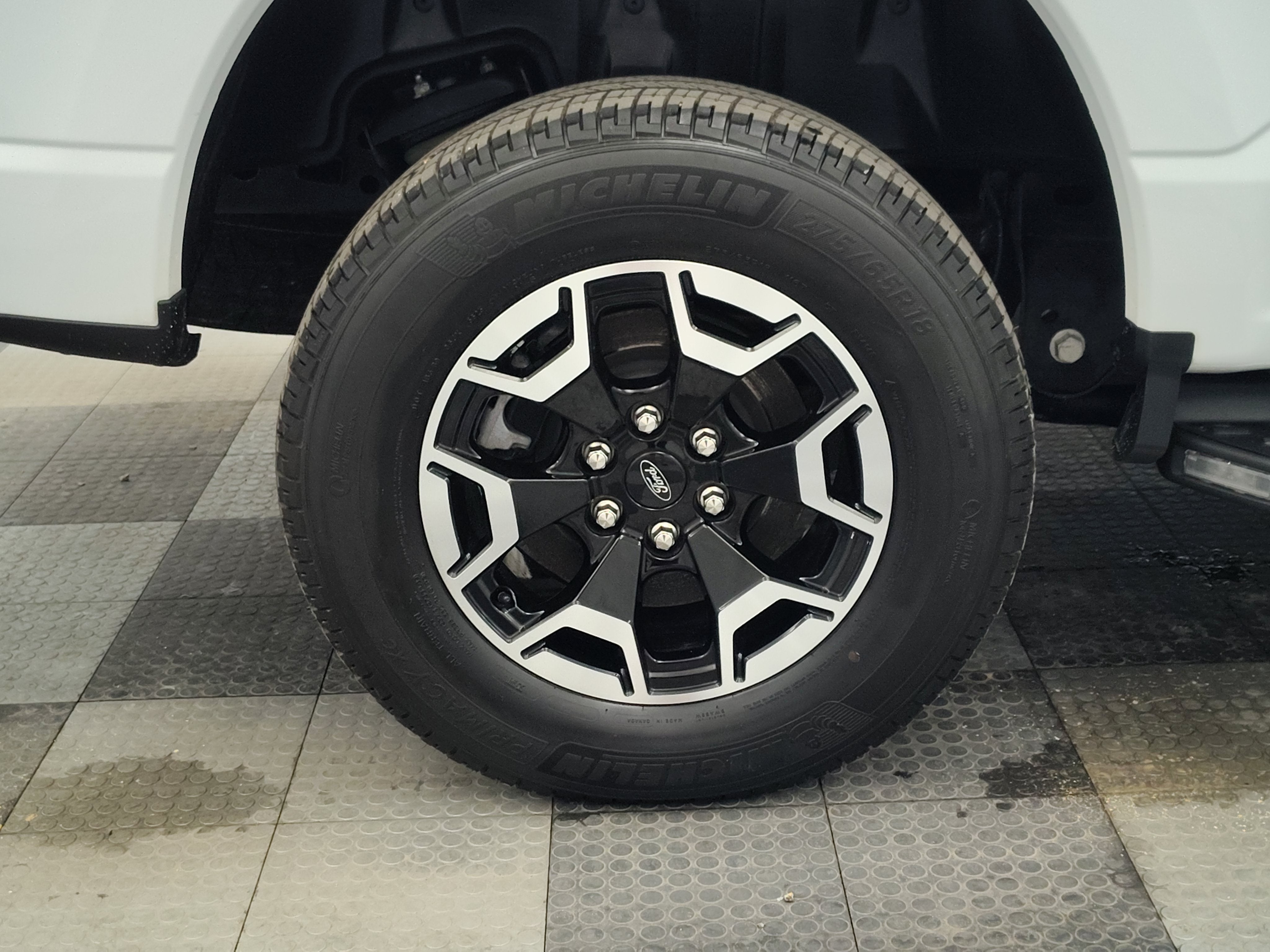 2023 Ford F-150 Lightning XLT