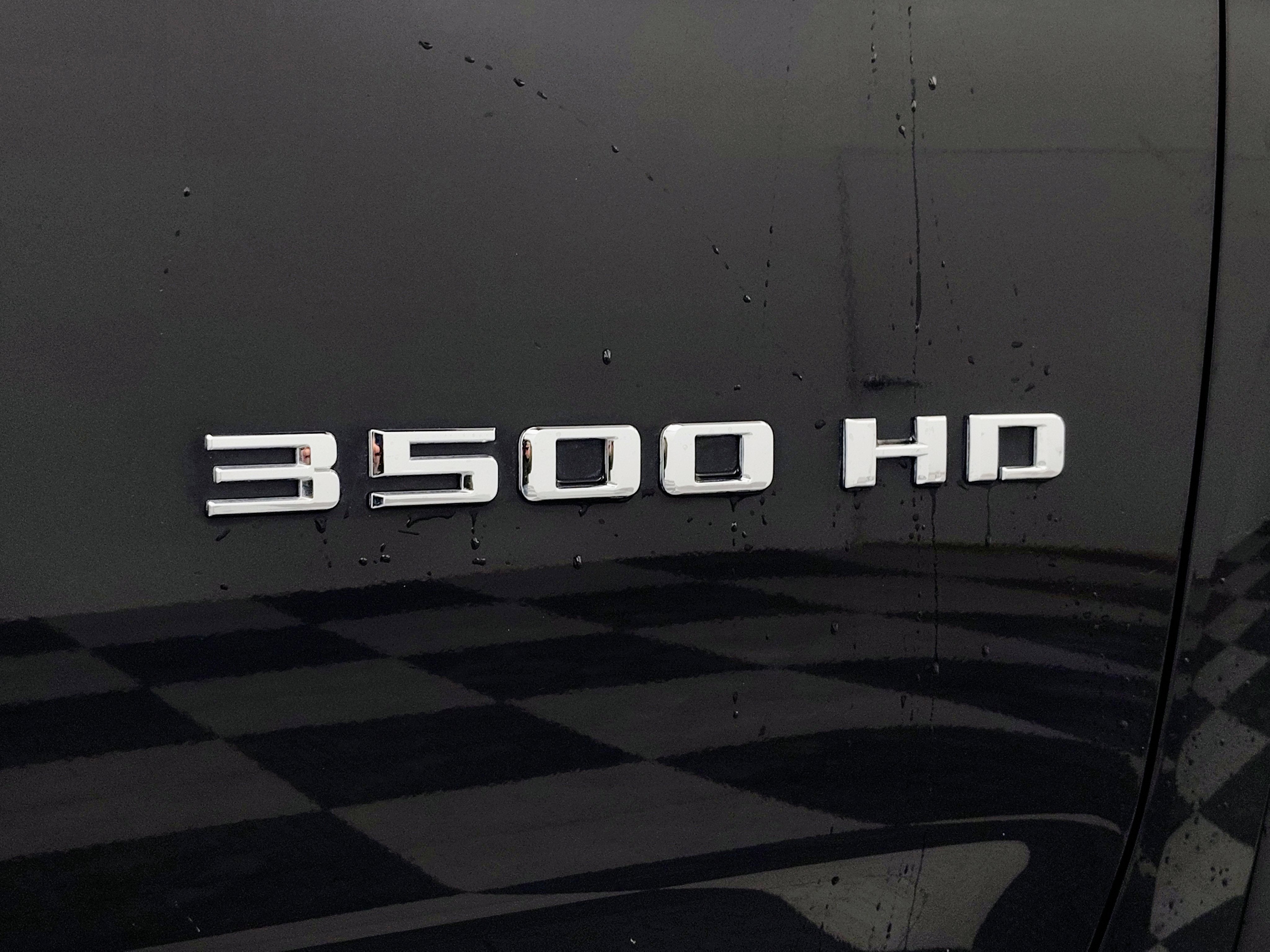 2022 Chevrolet Silverado 3500HD High Country