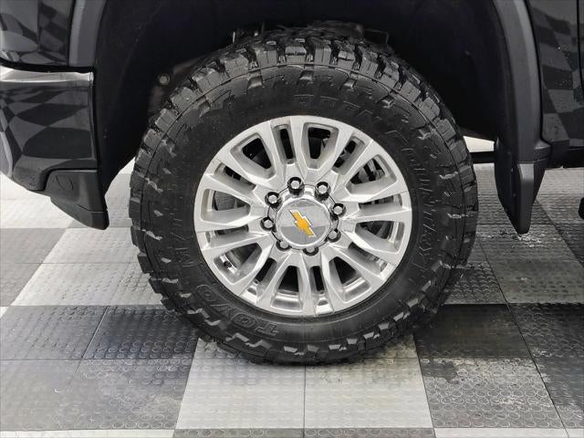 2022 Chevrolet Silverado 3500HD 4WD Crew Cab Standard Bed High Country