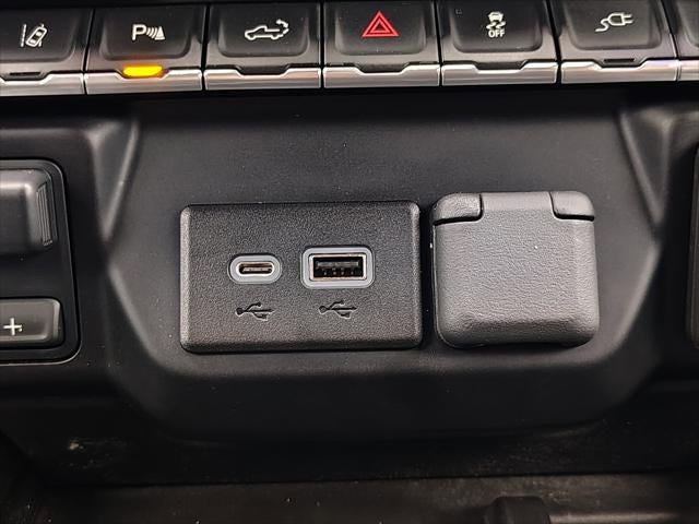 2022 Chevrolet Silverado 3500HD 4WD Crew Cab Standard Bed High Country