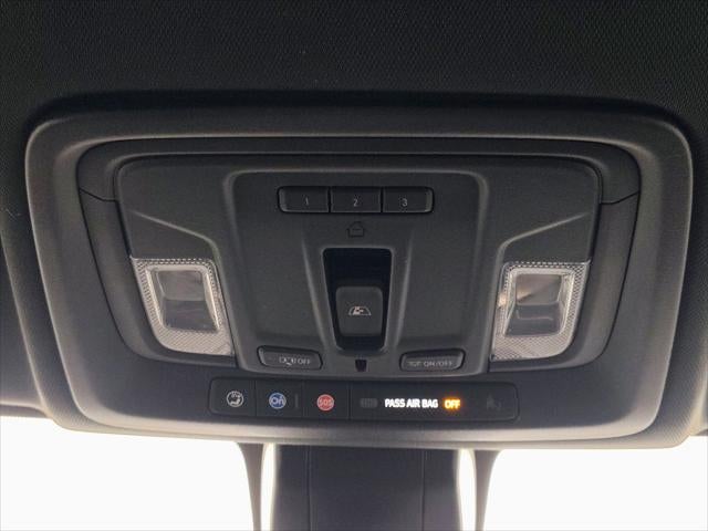 2022 Chevrolet Silverado 3500HD 4WD Crew Cab Standard Bed High Country