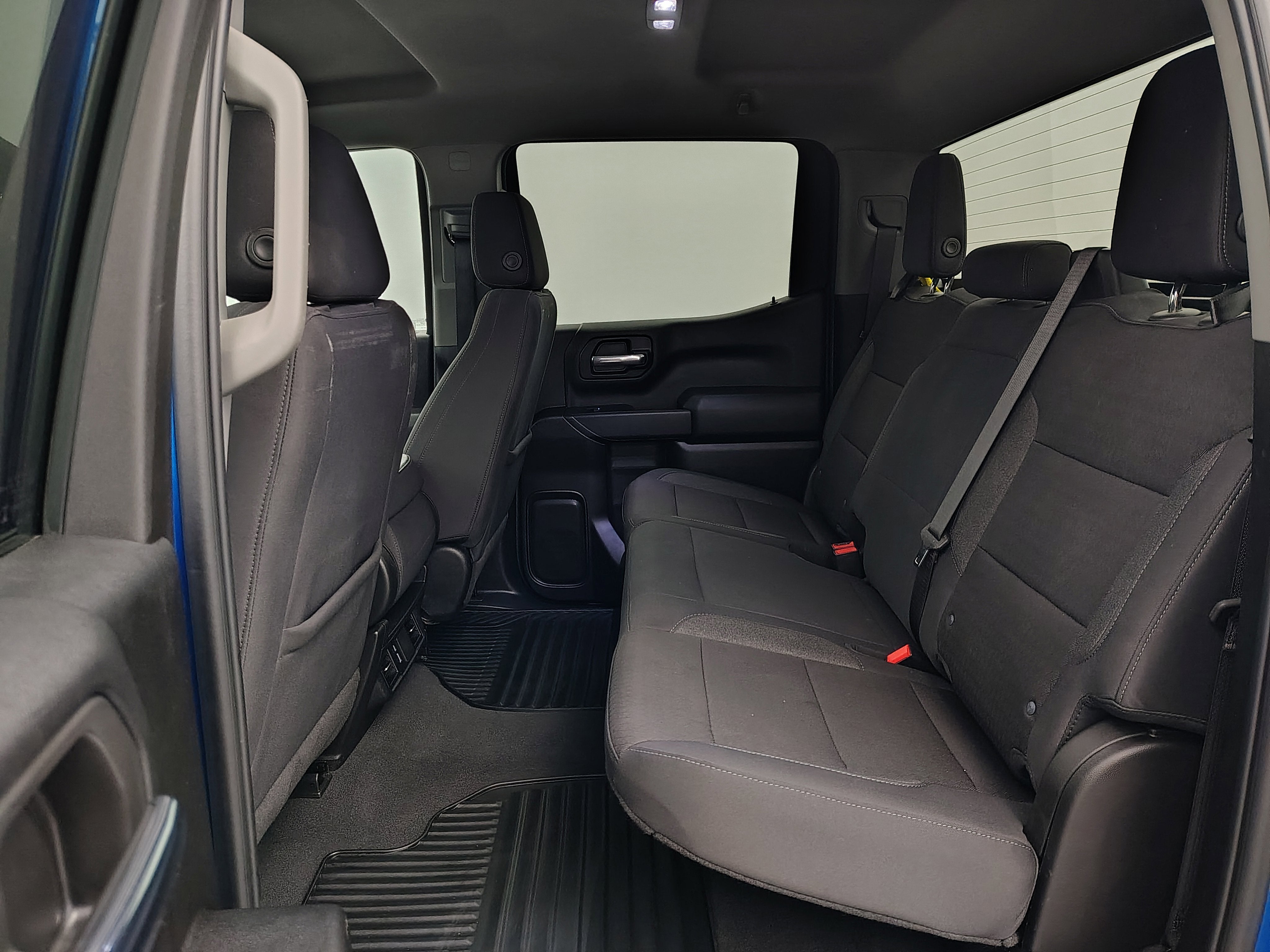 2024 Chevrolet Silverado 1500 4WD Crew Cab Short Bed Custom