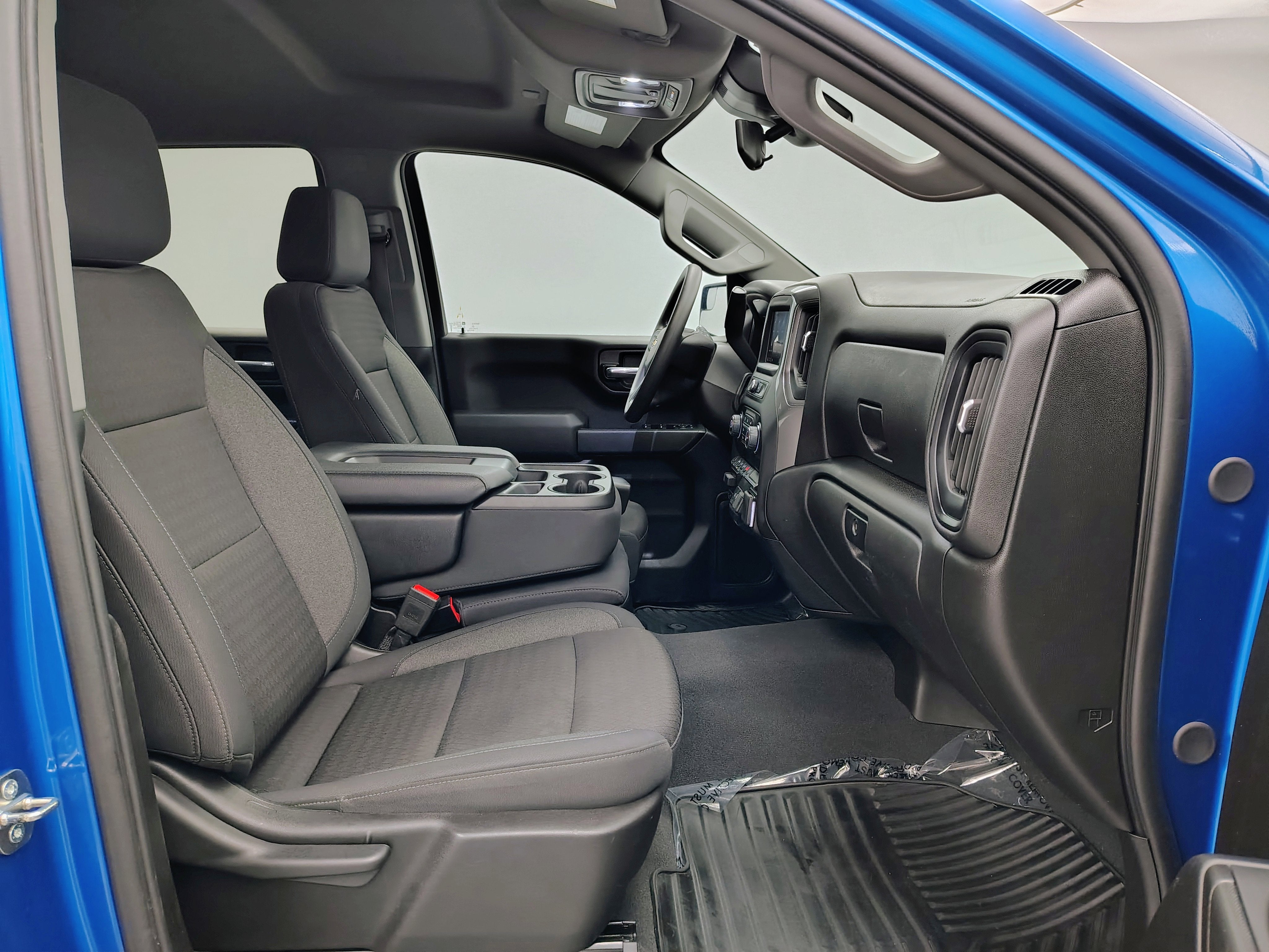 2024 Chevrolet Silverado 1500 4WD Crew Cab Short Bed Custom