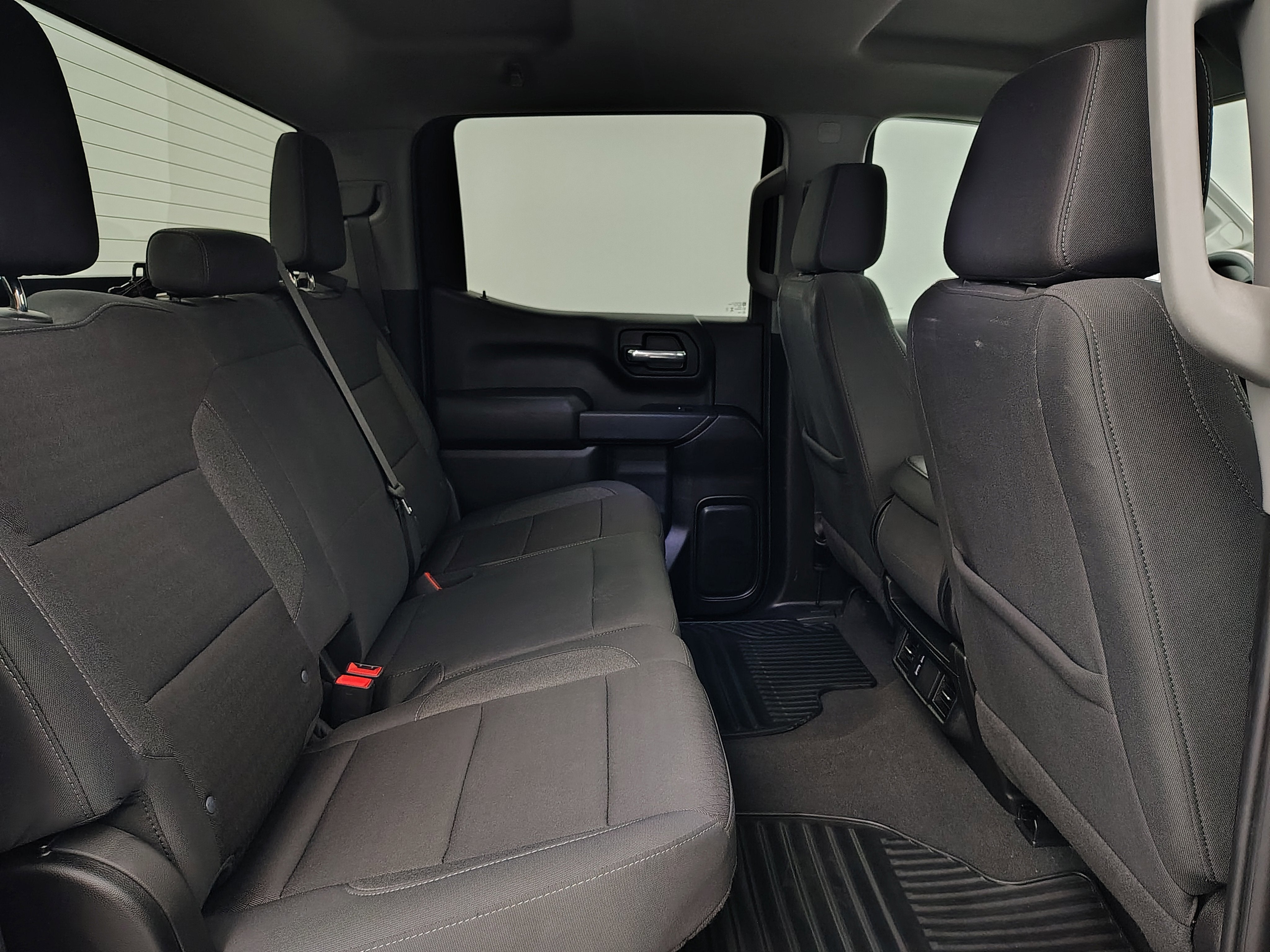 2024 Chevrolet Silverado 1500 4WD Crew Cab Short Bed Custom