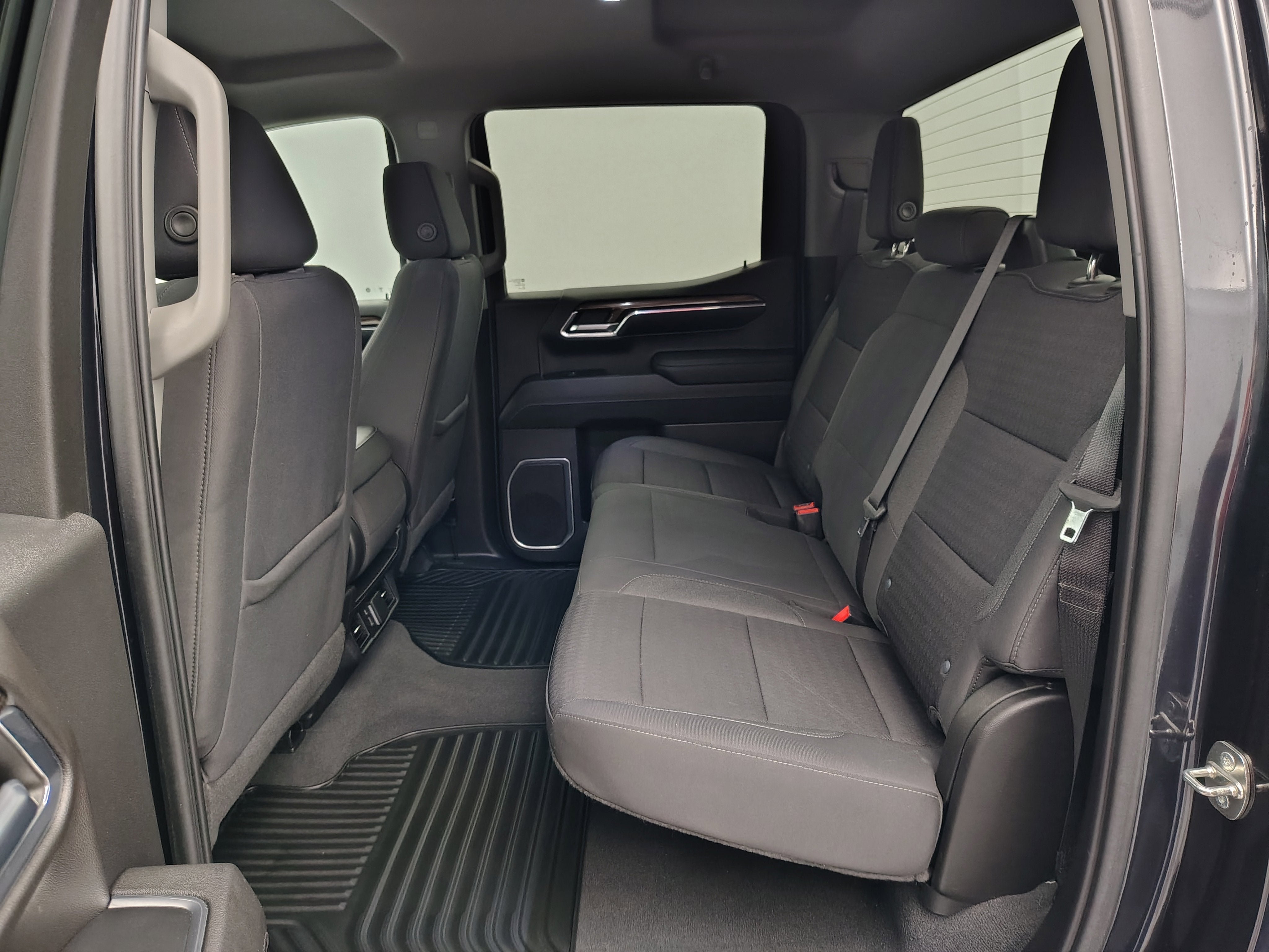 2023 Chevrolet Silverado 1500 4WD Crew Cab Short Bed LT with 2FL