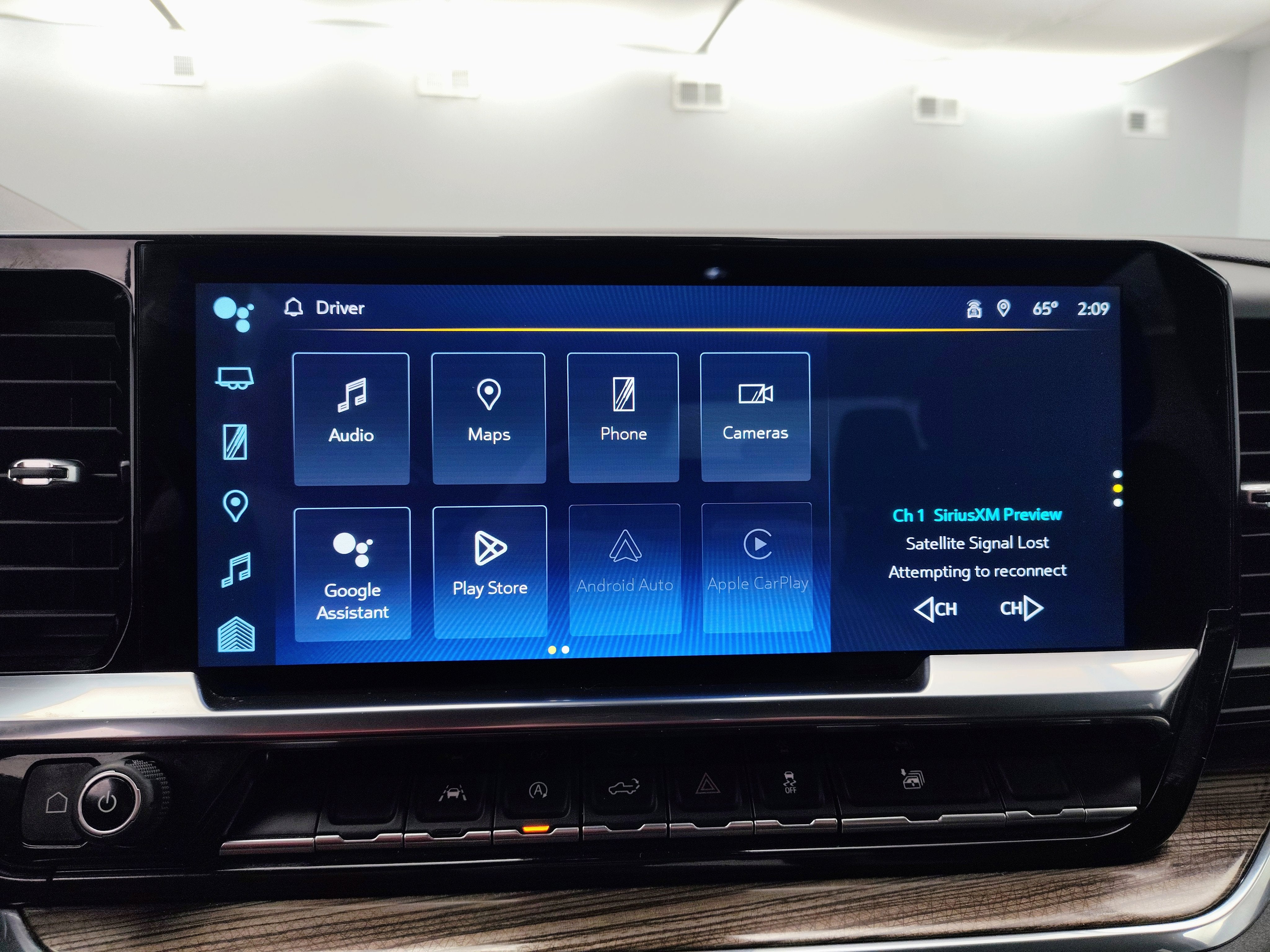 2023 Chevrolet Silverado 1500 4WD Crew Cab Short Bed LT with 2FL