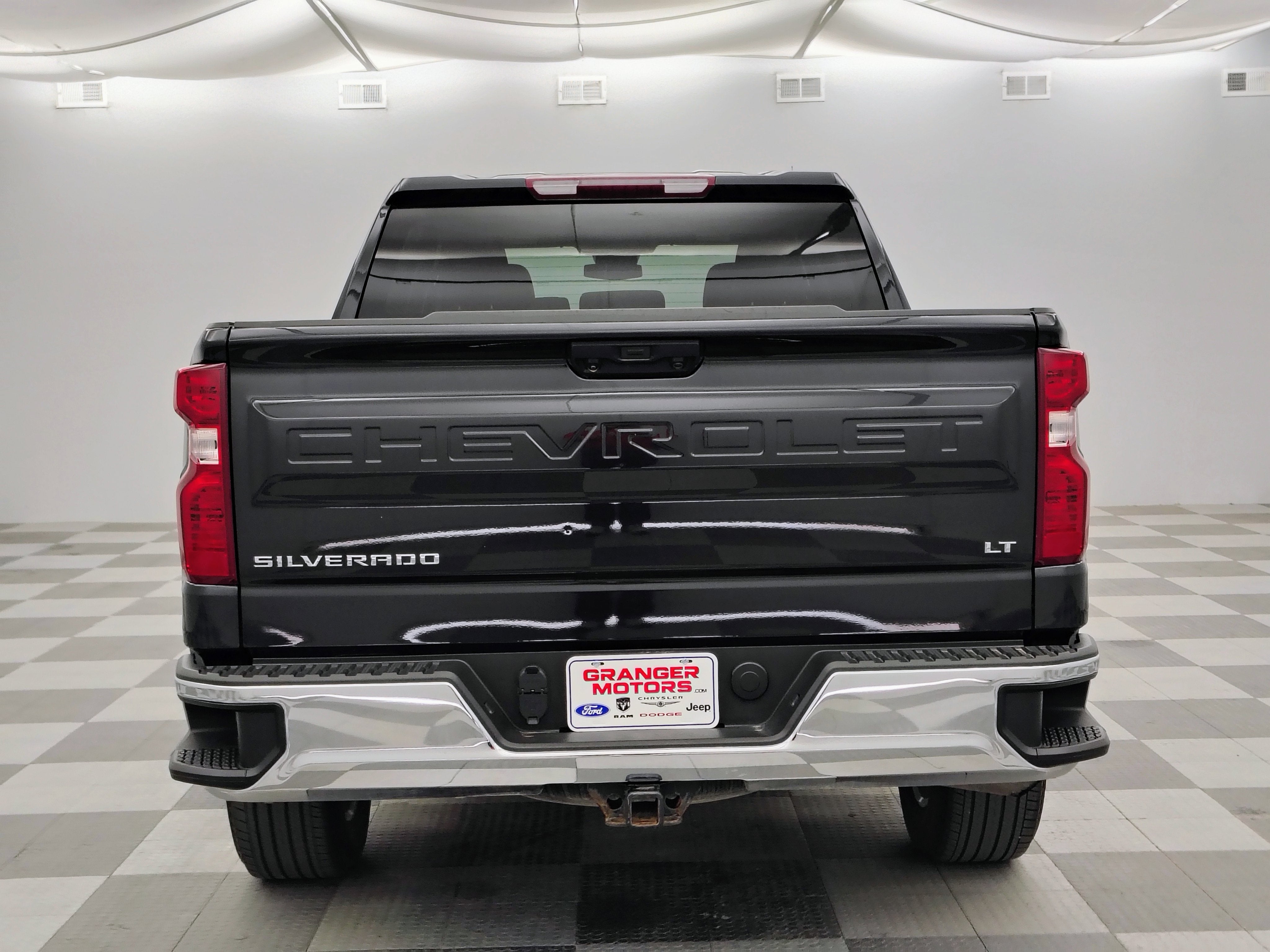 2023 Chevrolet Silverado 1500 4WD Crew Cab Short Bed LT with 2FL
