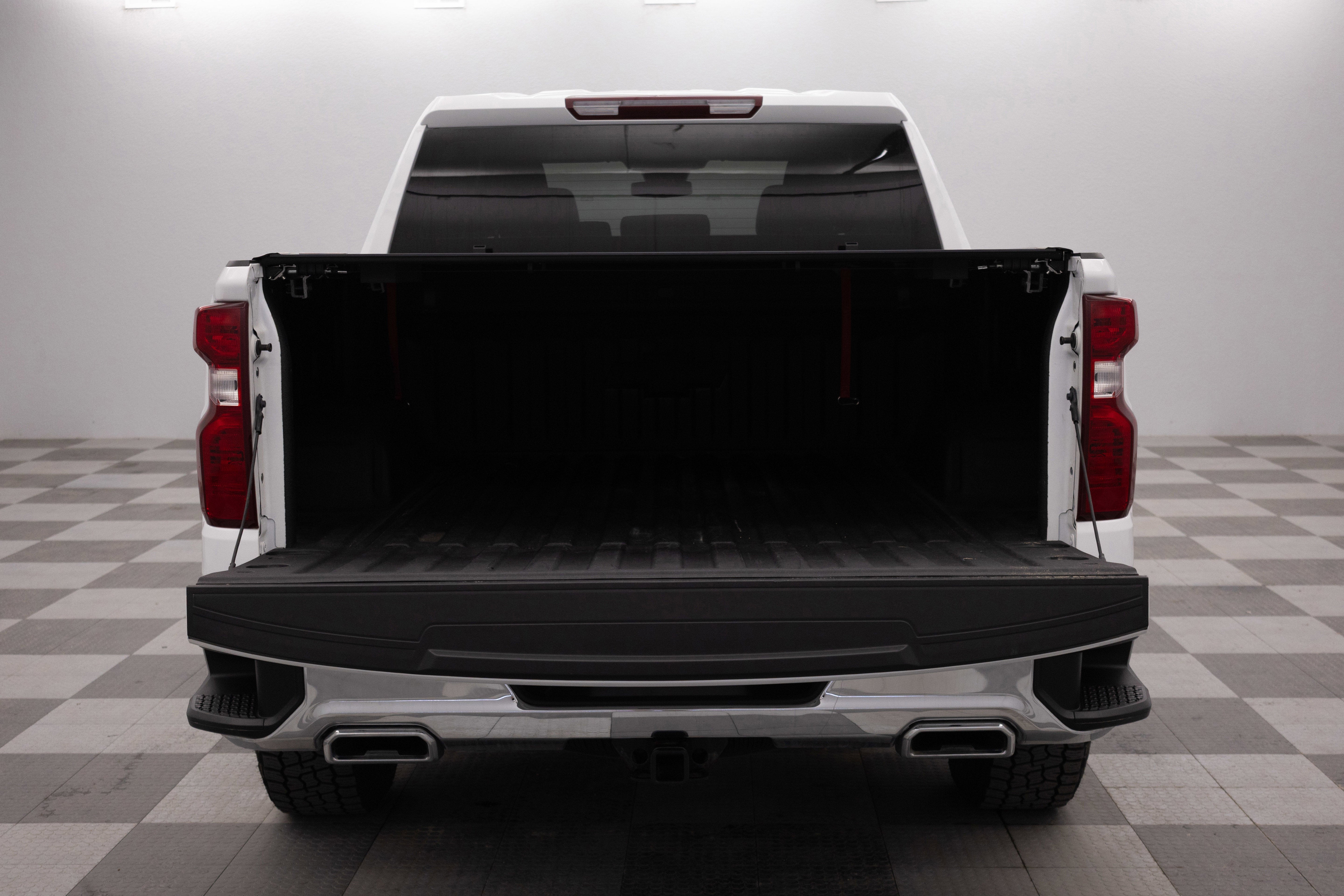 2023 Chevrolet Silverado 1500 4WD Crew Cab Standard Bed LT