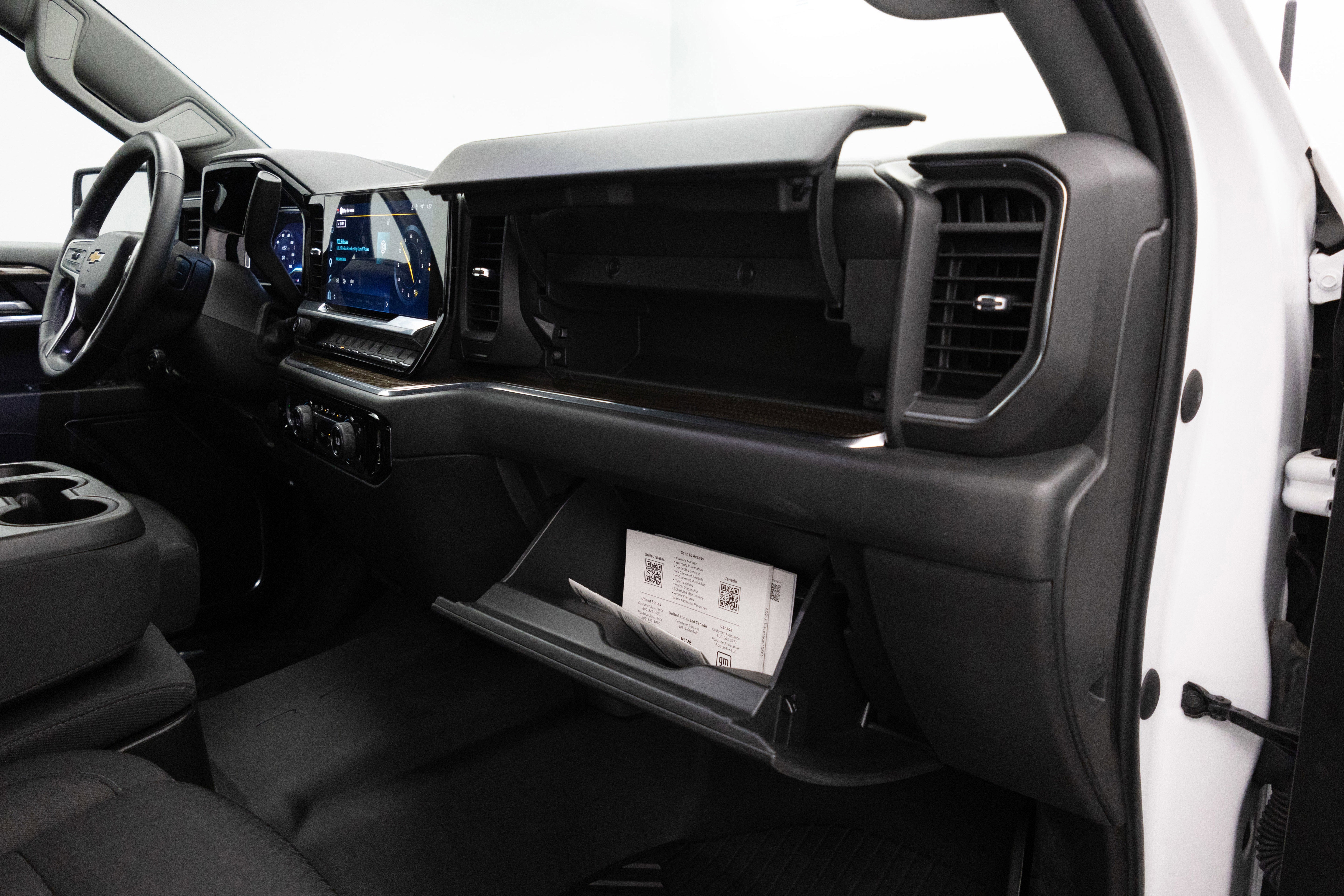 2023 Chevrolet Silverado 1500 4WD Crew Cab Standard Bed LT