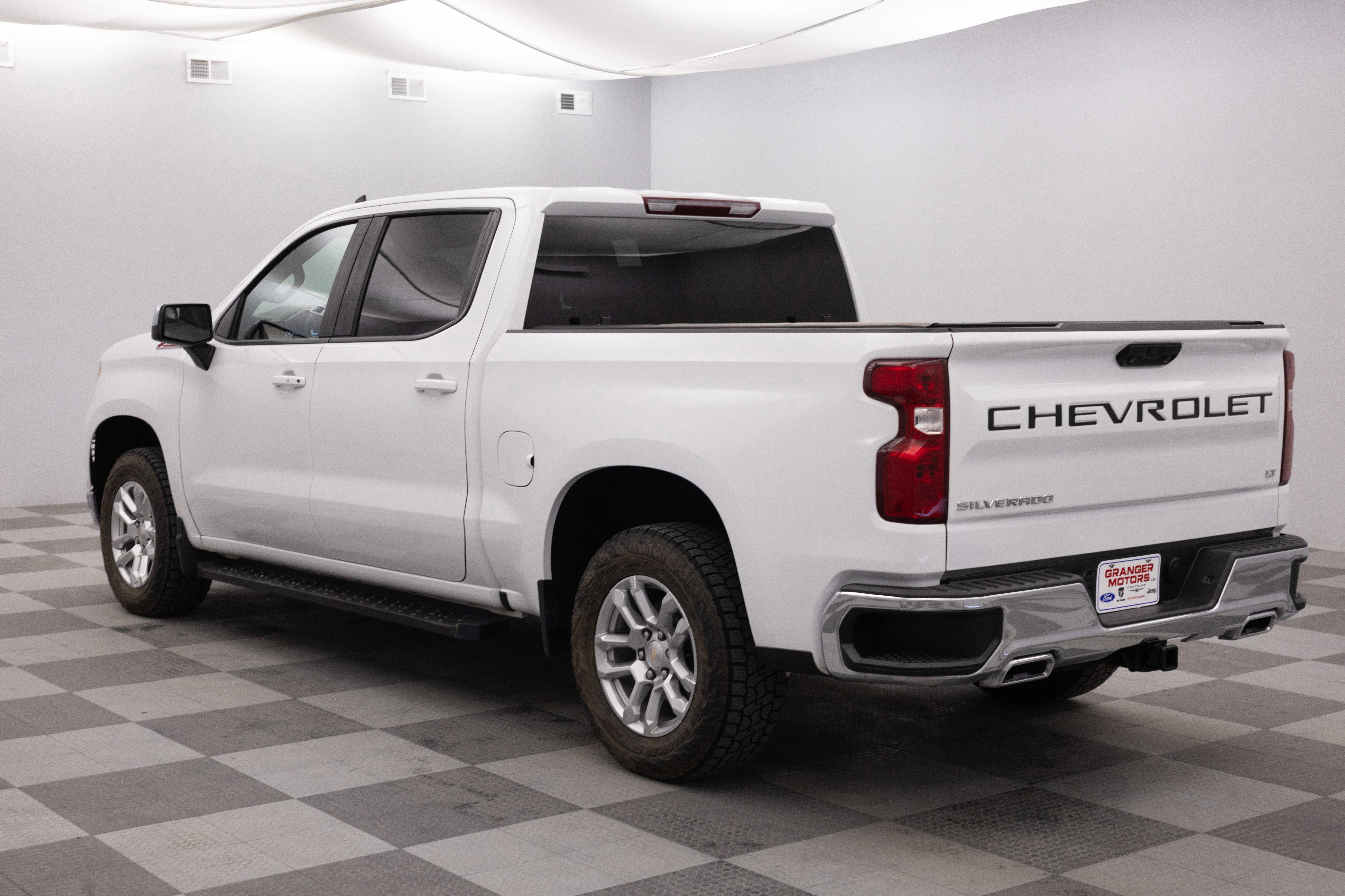 2023 Chevrolet Silverado 1500 4WD Crew Cab Standard Bed LT