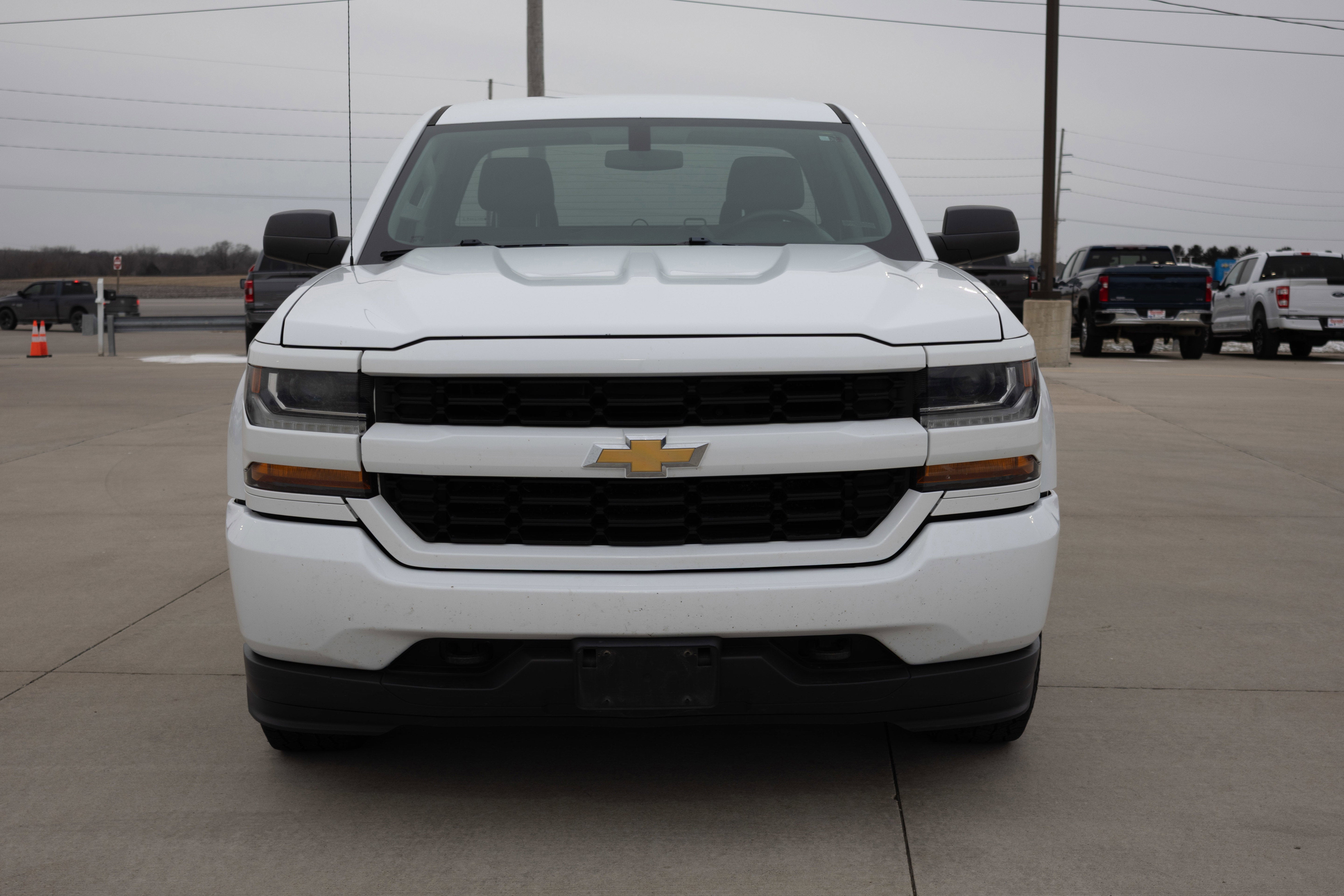 2016 Chevrolet Silverado 1500 Custom