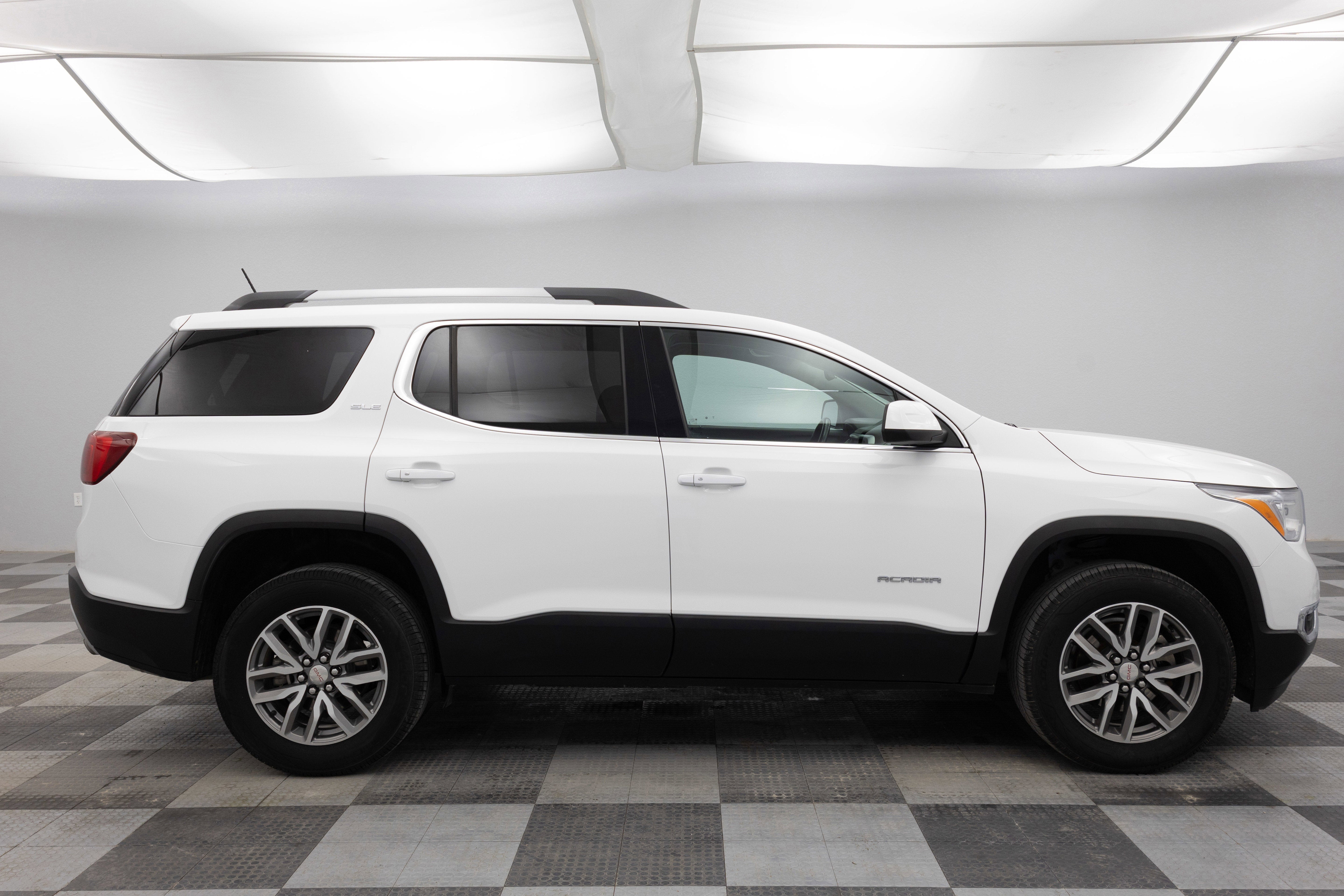 2019 GMC Acadia SLE