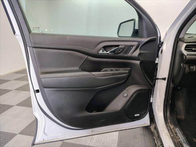 2023 GMC Acadia AWD SLT