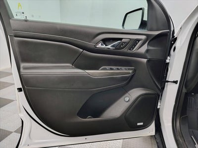 2023 GMC Acadia AWD SLT