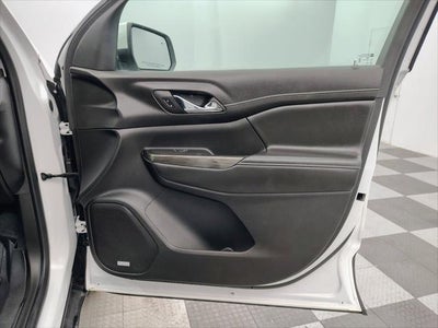 2023 GMC Acadia AWD SLT