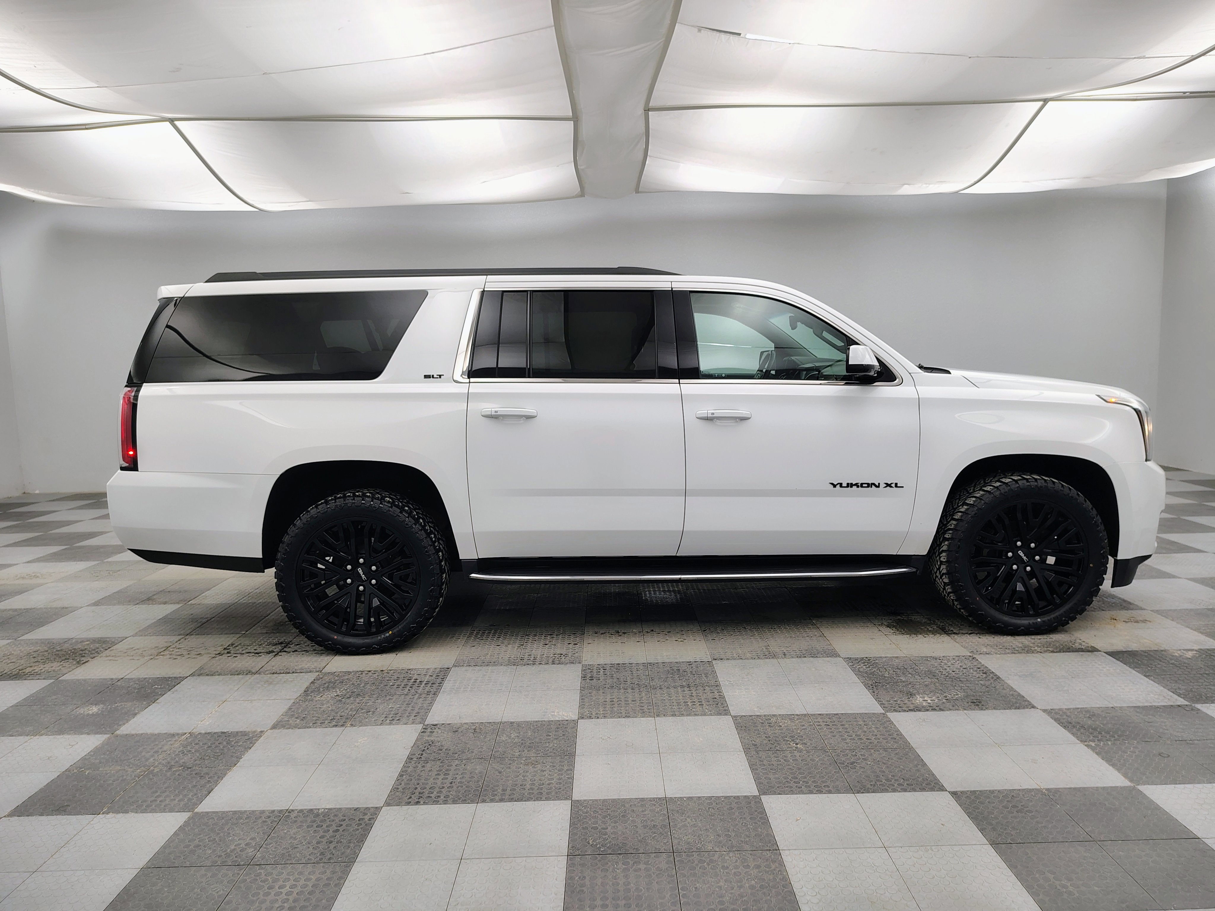 2019 GMC Yukon XL SLT