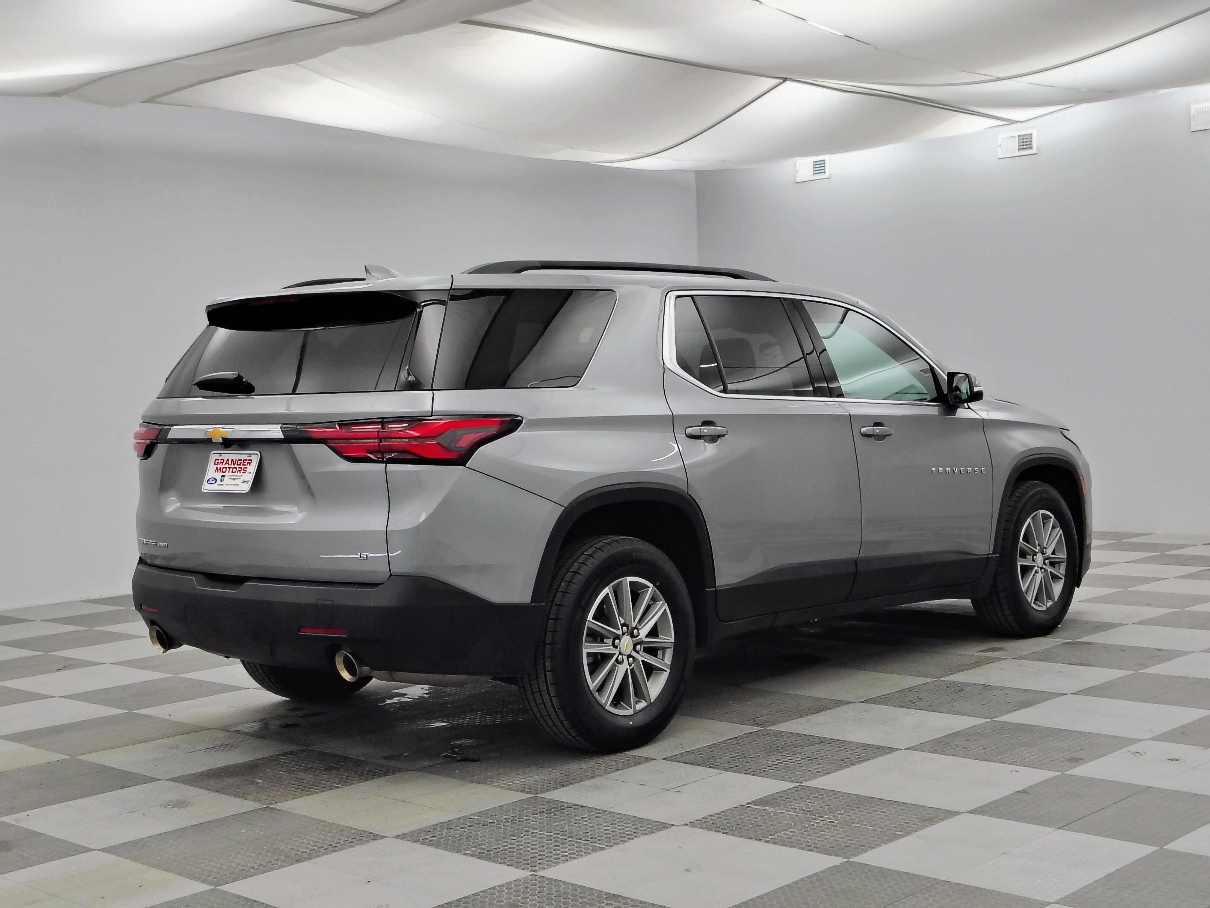 2023 Chevrolet Traverse AWD LT Cloth
