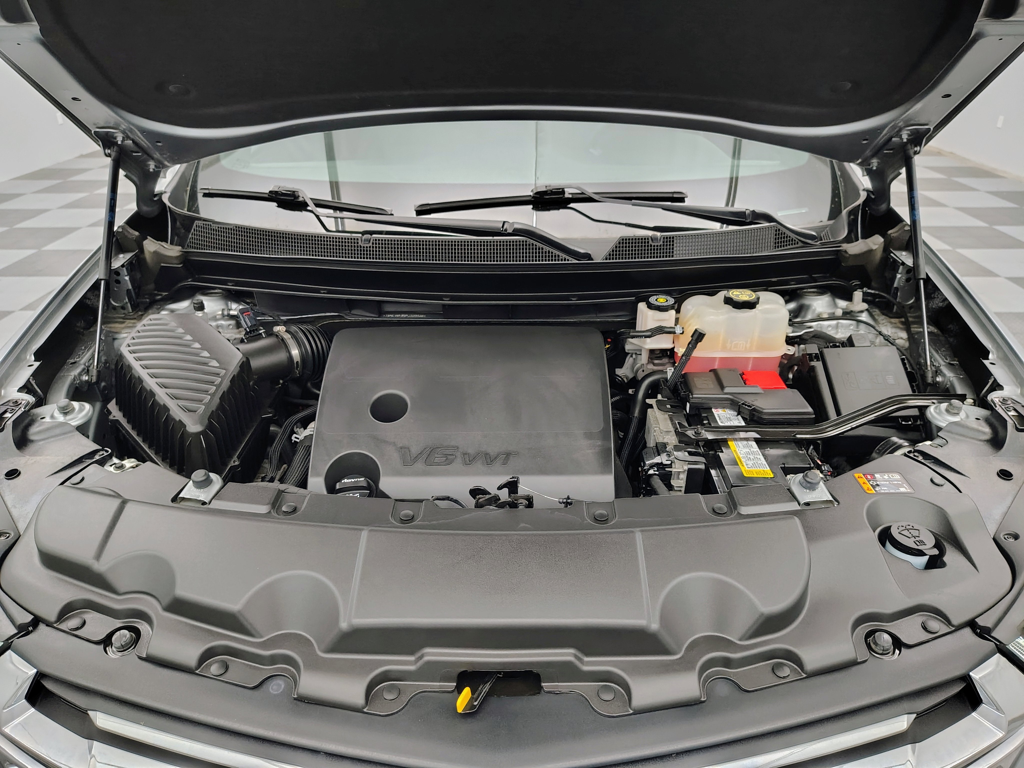 2023 Chevrolet Traverse AWD LT Cloth