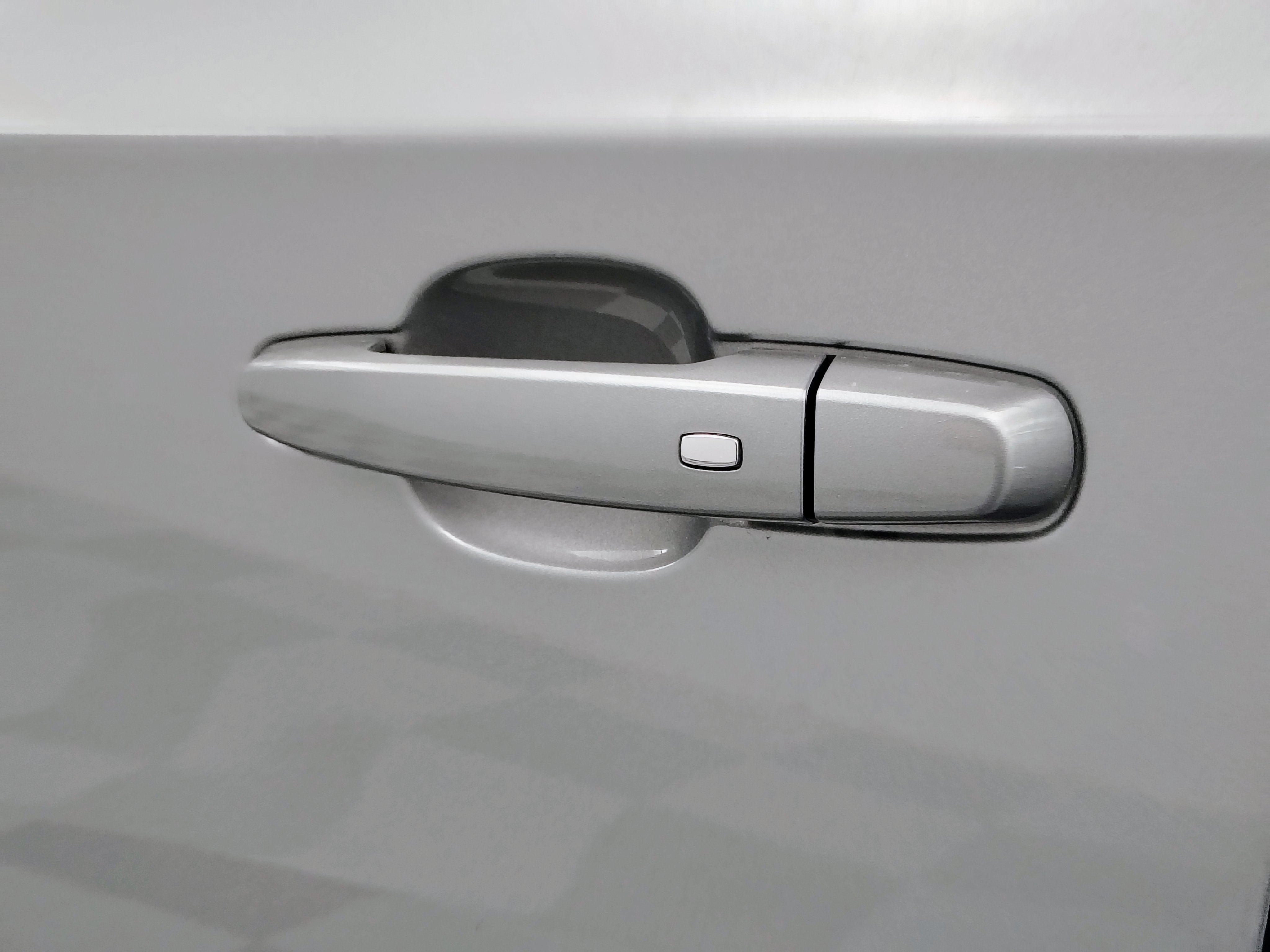 2023 Chevrolet Traverse AWD LT Cloth