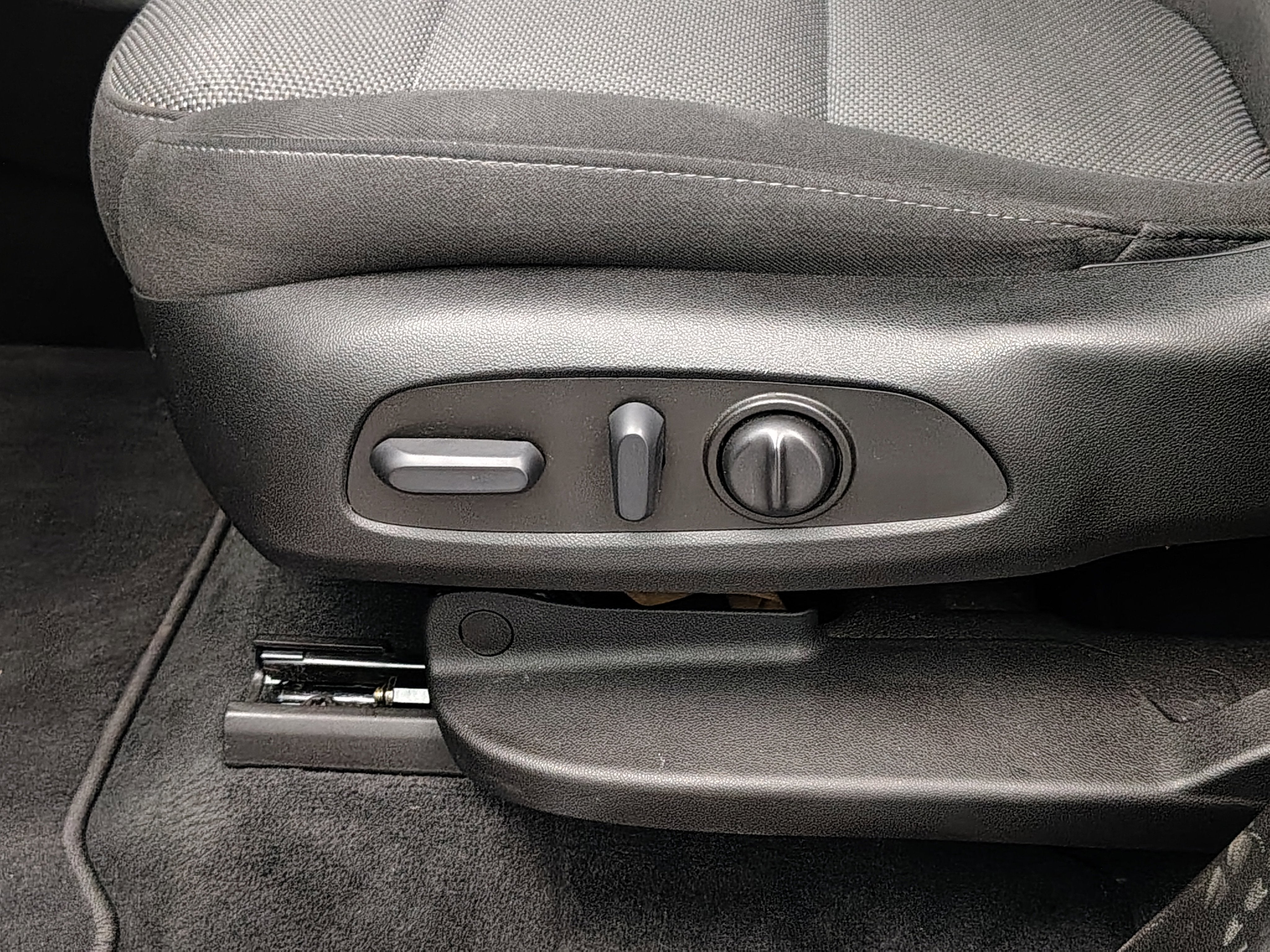 2023 Chevrolet Traverse AWD LT Cloth