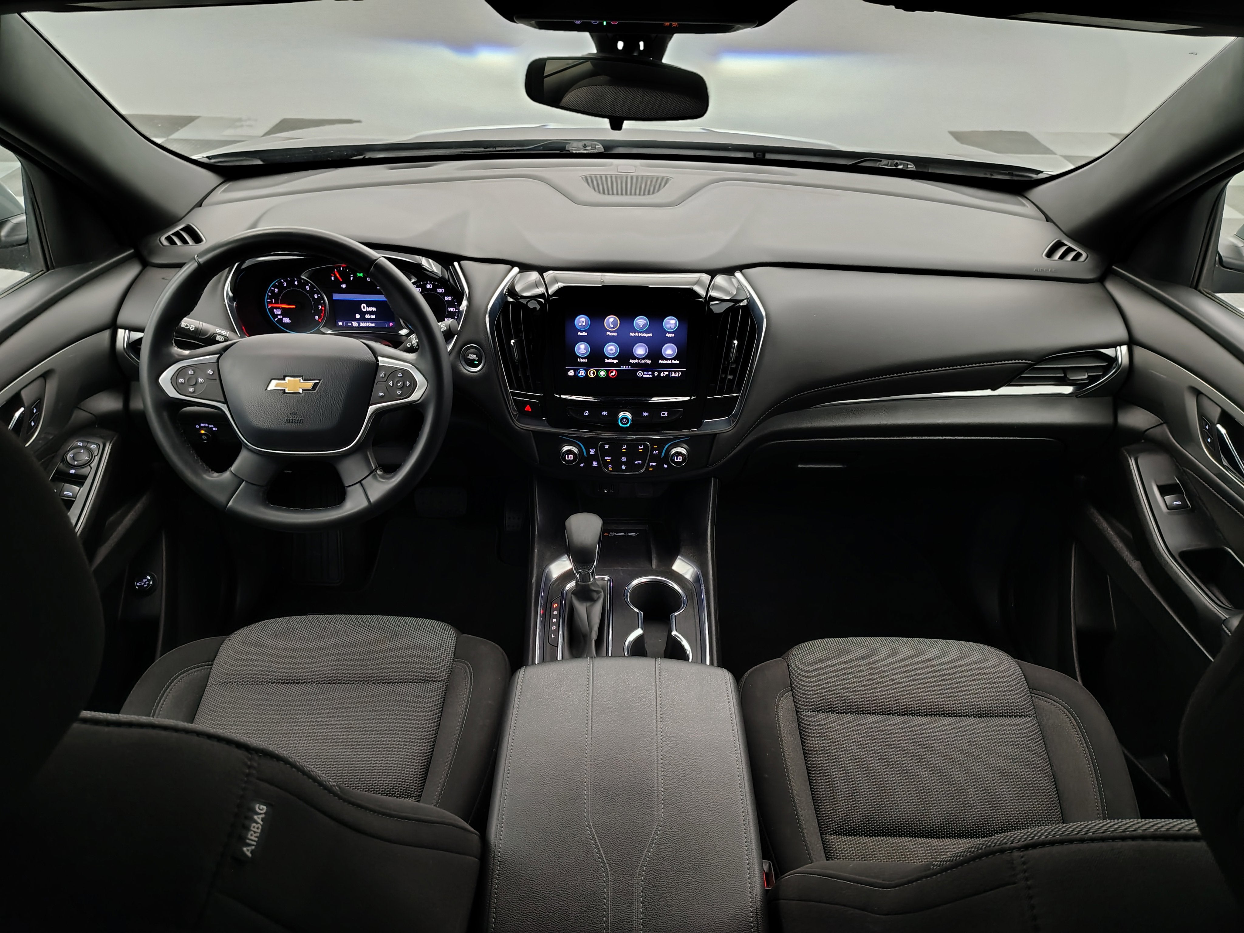 2023 Chevrolet Traverse AWD LT Cloth