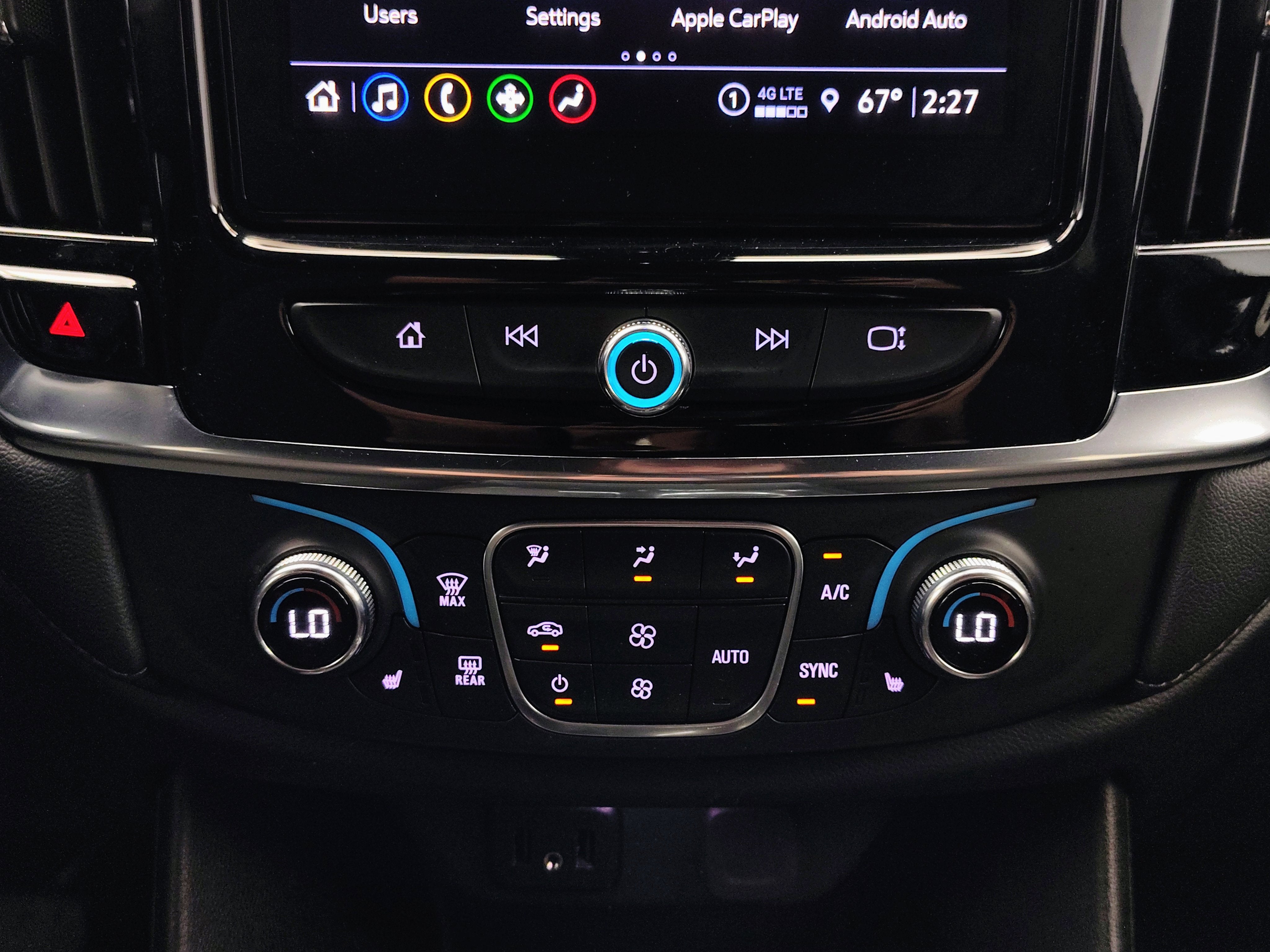 2023 Chevrolet Traverse AWD LT Cloth