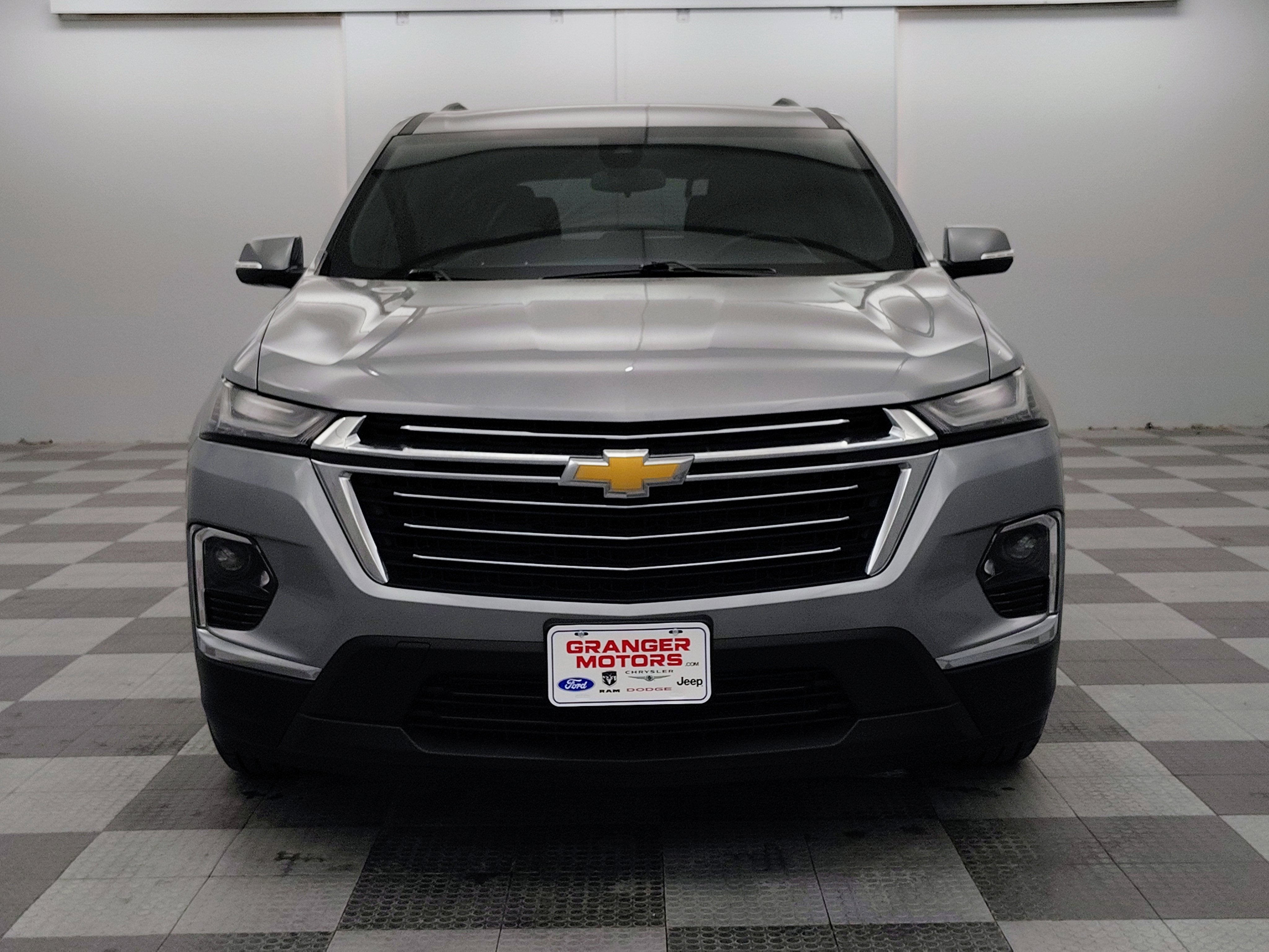 2023 Chevrolet Traverse AWD LT Cloth