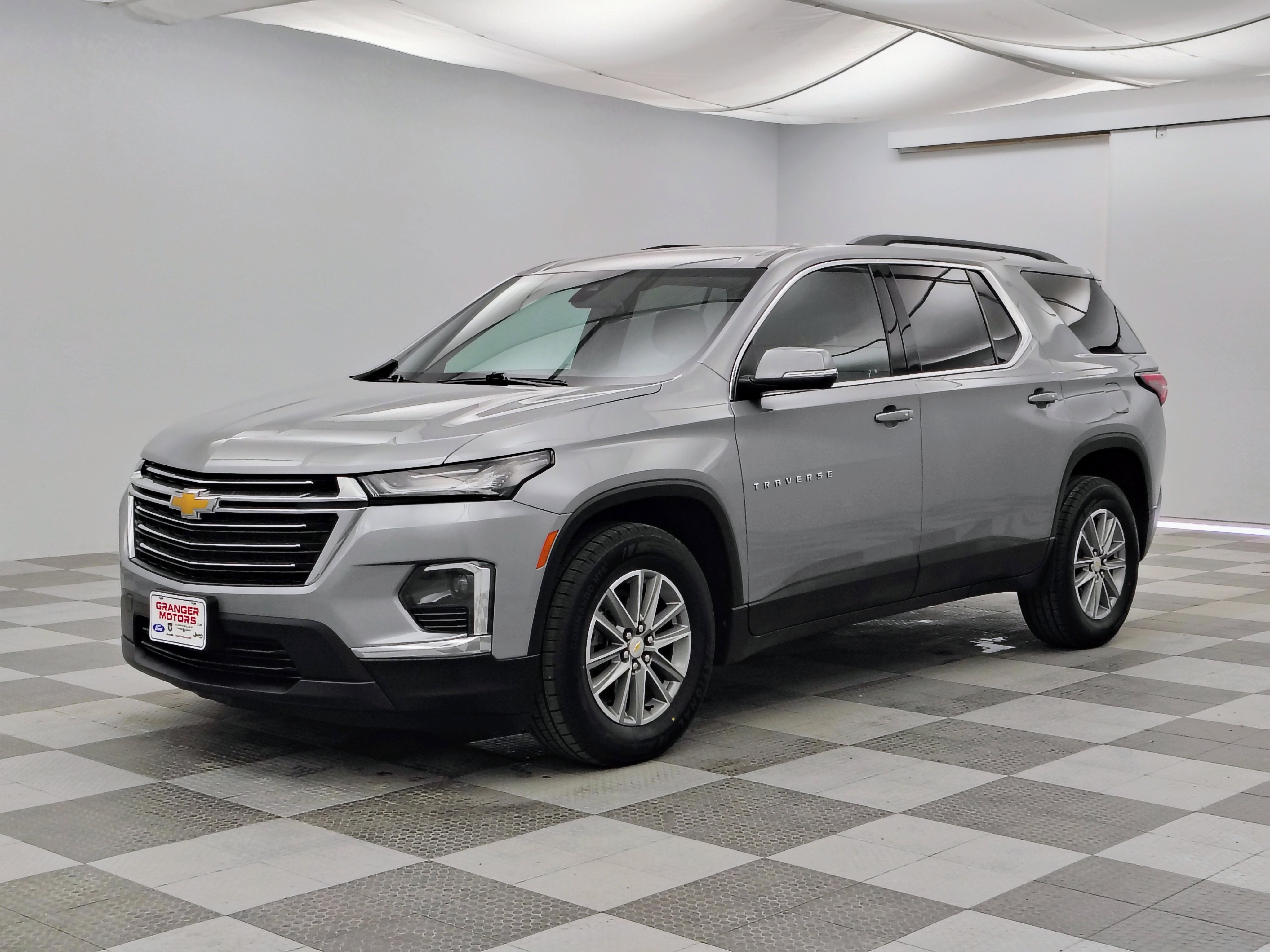 2023 Chevrolet Traverse AWD LT Cloth