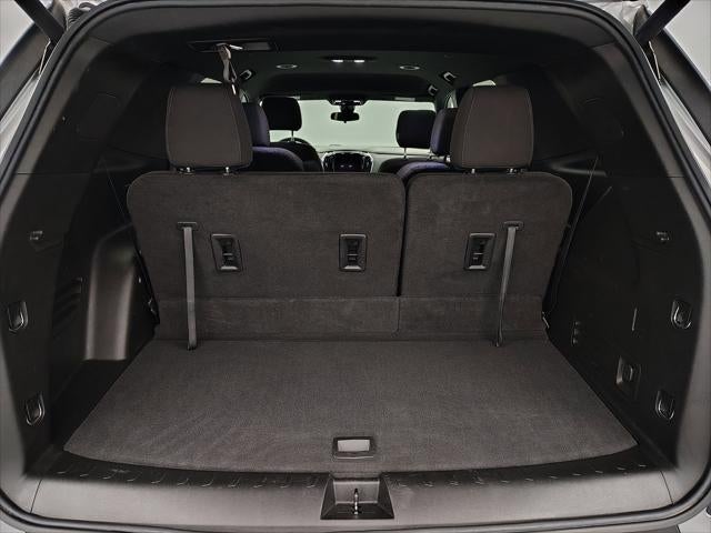 2023 Chevrolet Traverse AWD LT Cloth