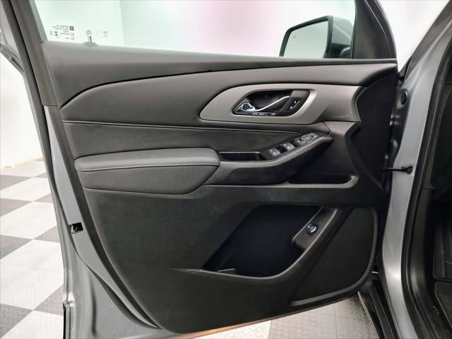 2023 Chevrolet Traverse AWD LT Cloth
