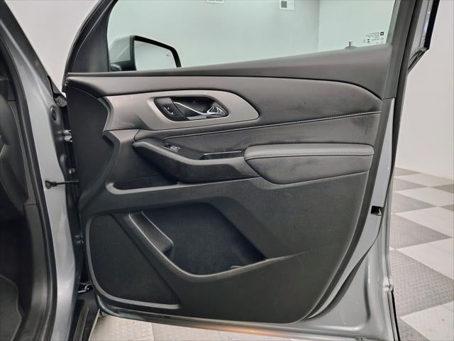2023 Chevrolet Traverse AWD LT Cloth