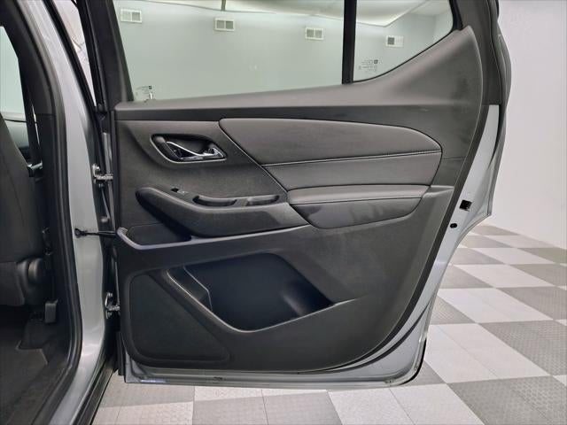 2023 Chevrolet Traverse AWD LT Cloth