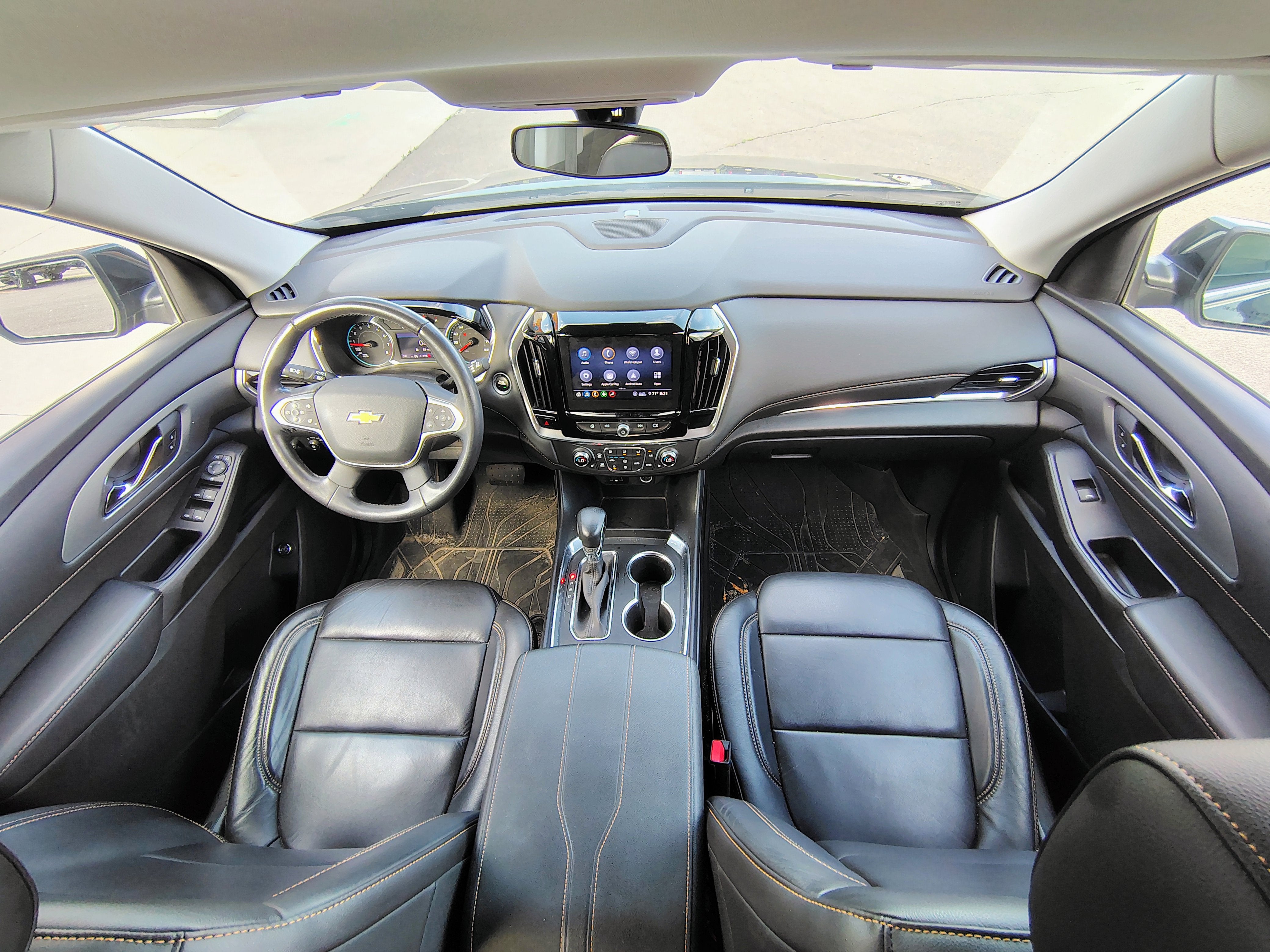 2021 Chevrolet Traverse AWD LT Leather