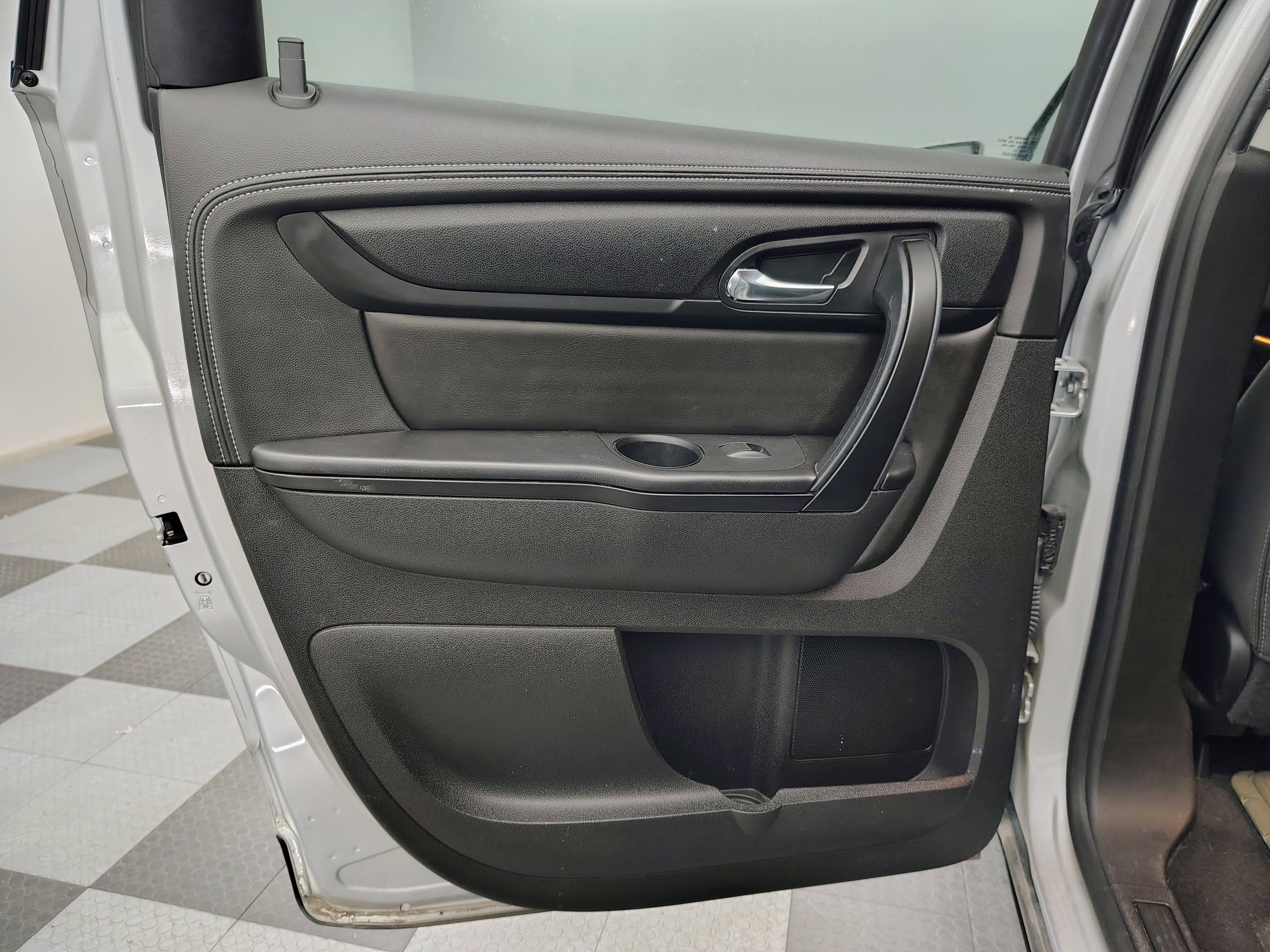 2017 Chevrolet Traverse 2LT