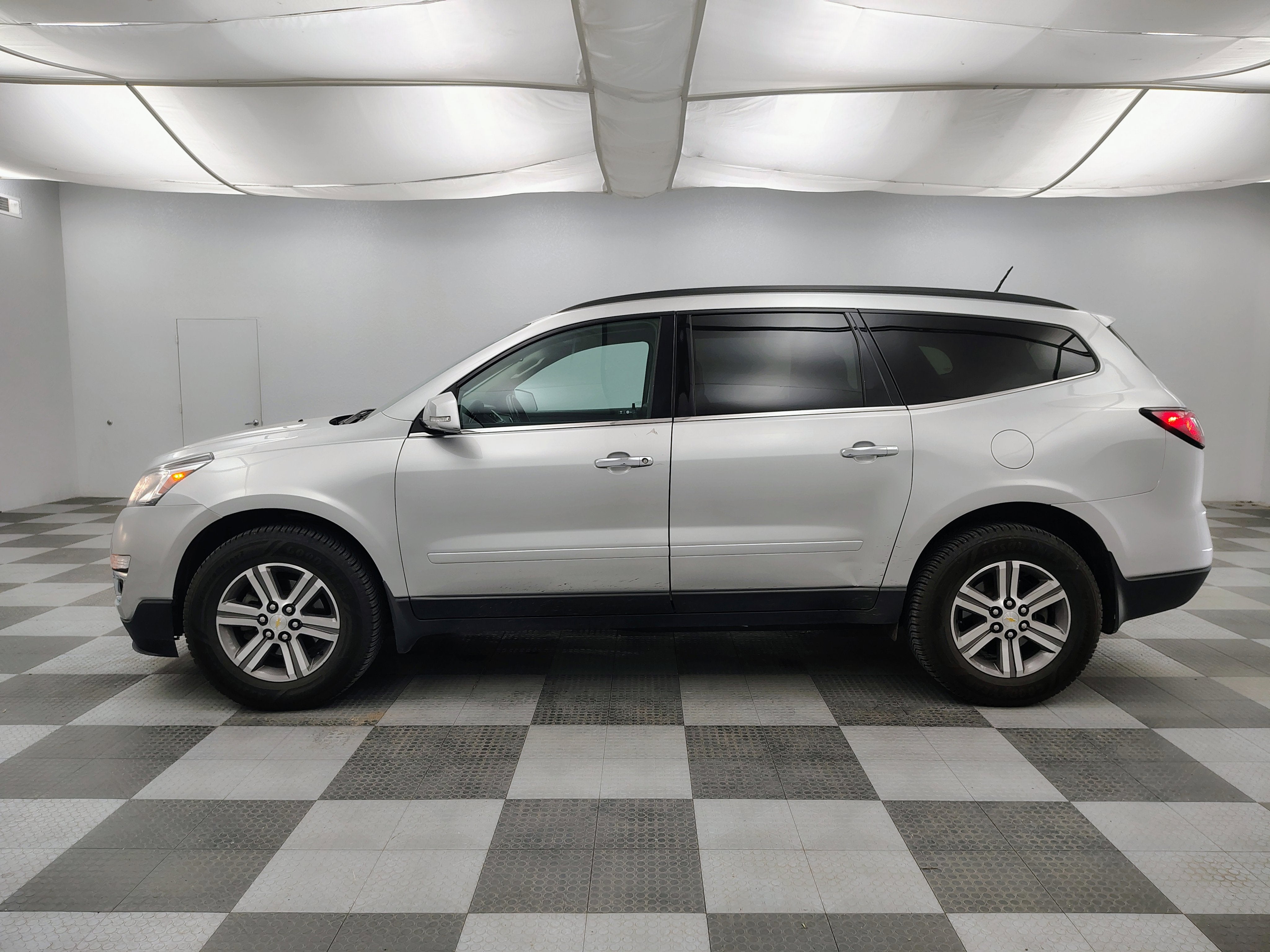 2017 Chevrolet Traverse 2LT
