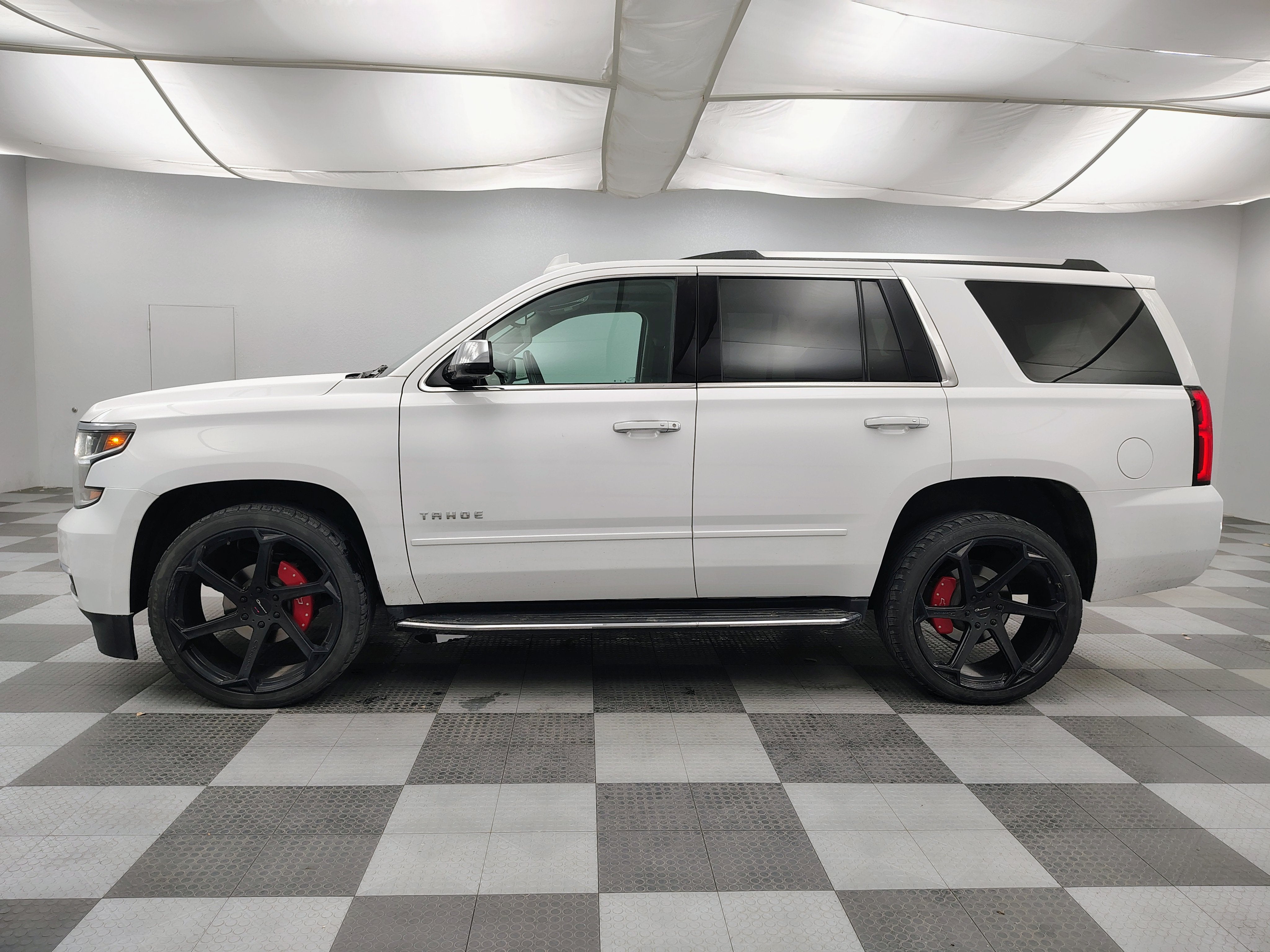 2020 Chevrolet Tahoe 4WD Premier