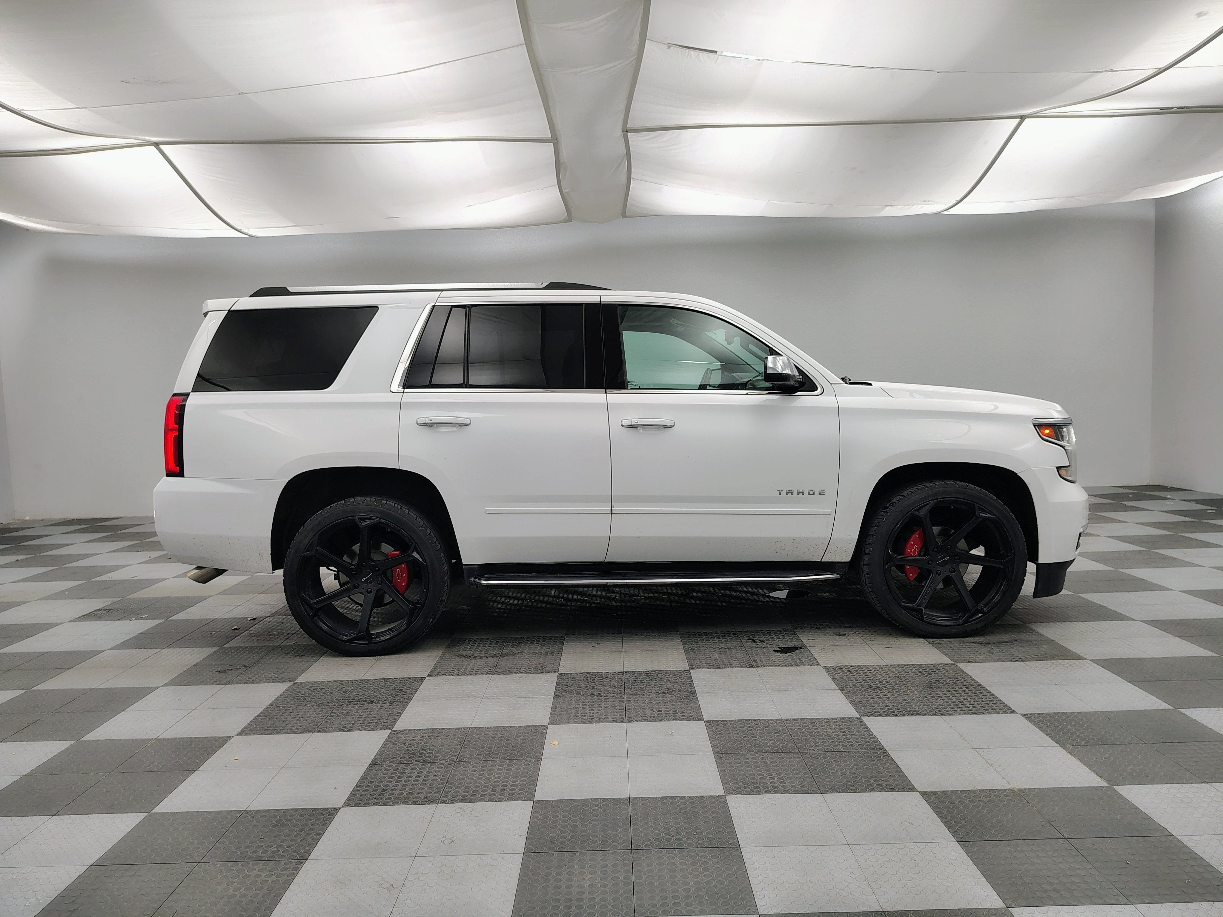 2020 Chevrolet Tahoe 4WD Premier