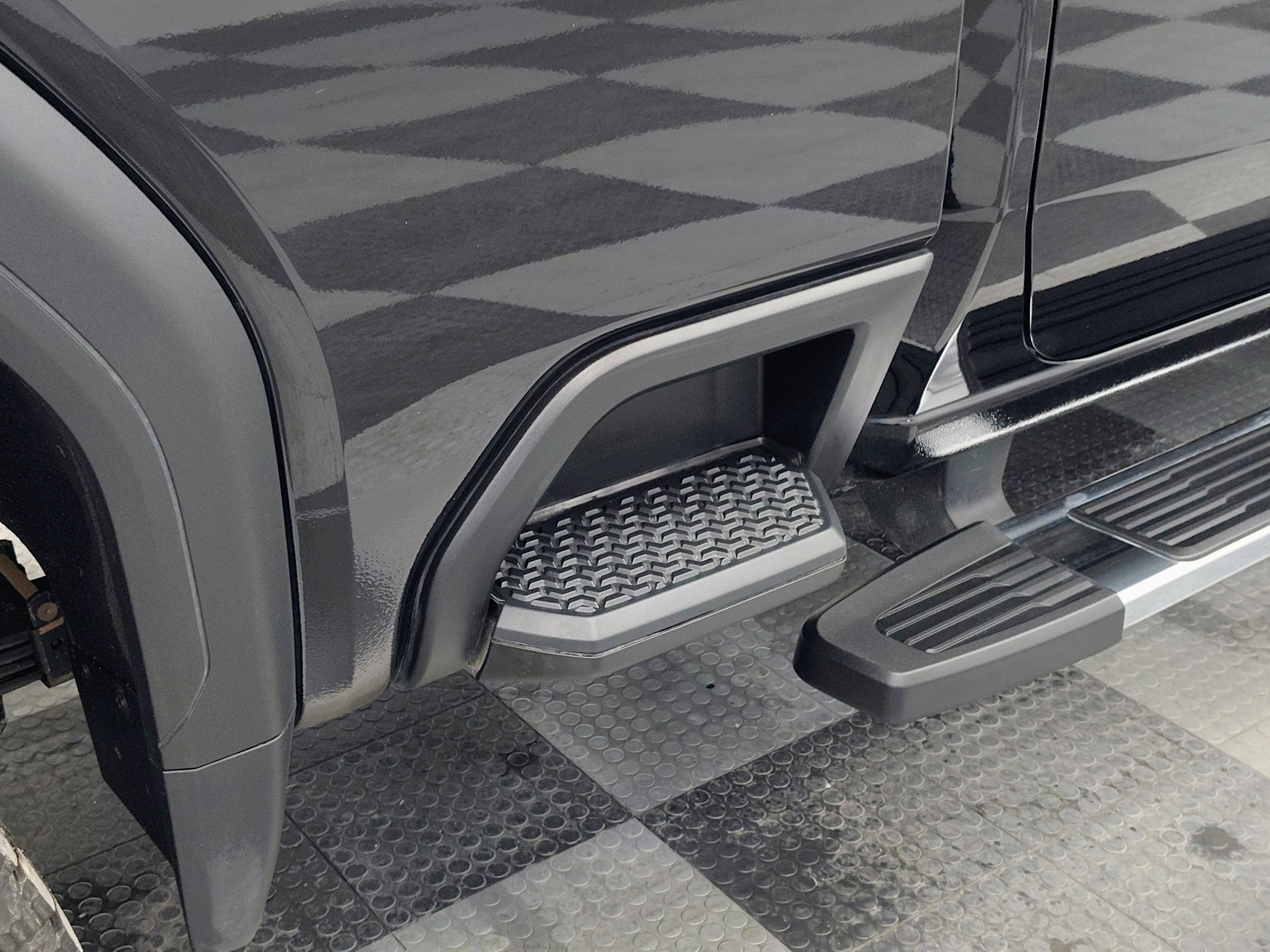 2025 GMC Sierra 2500HD Denali