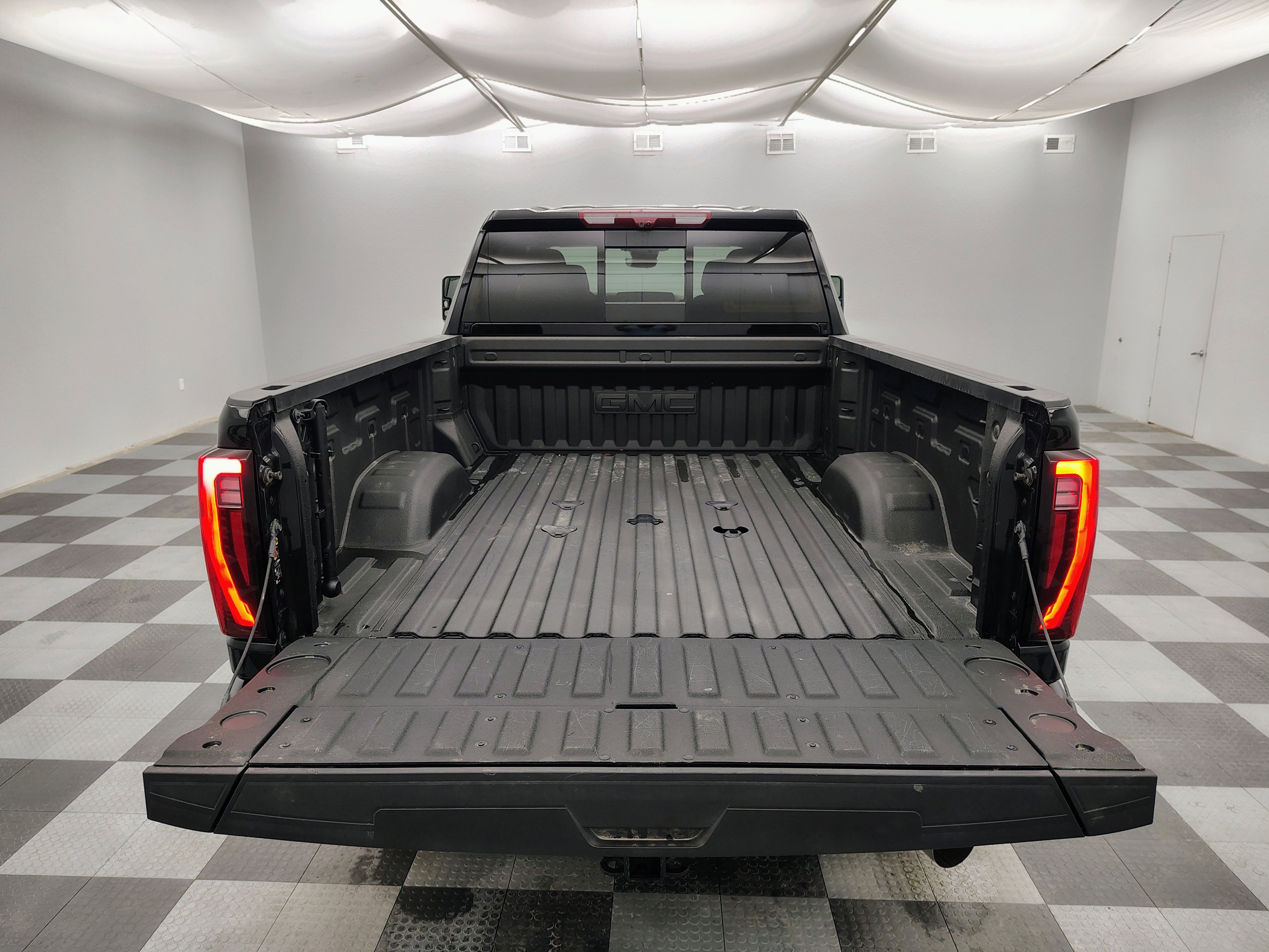 2025 GMC Sierra 2500HD Denali