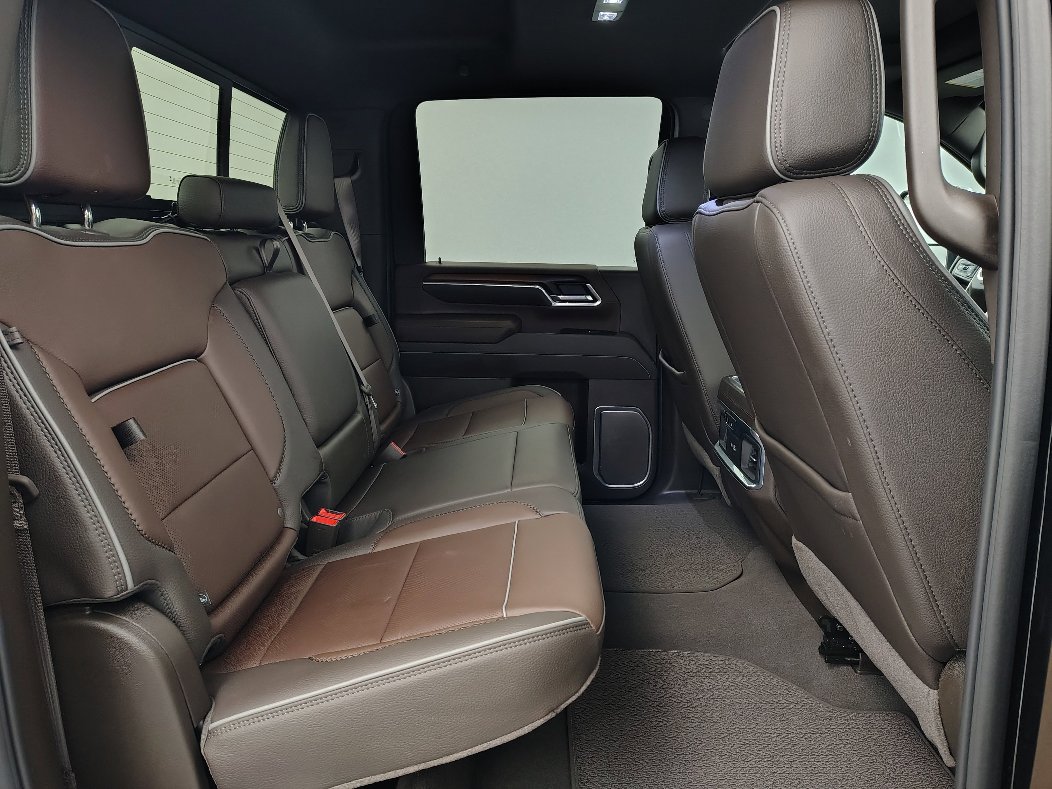 2025 GMC Sierra 2500HD Denali