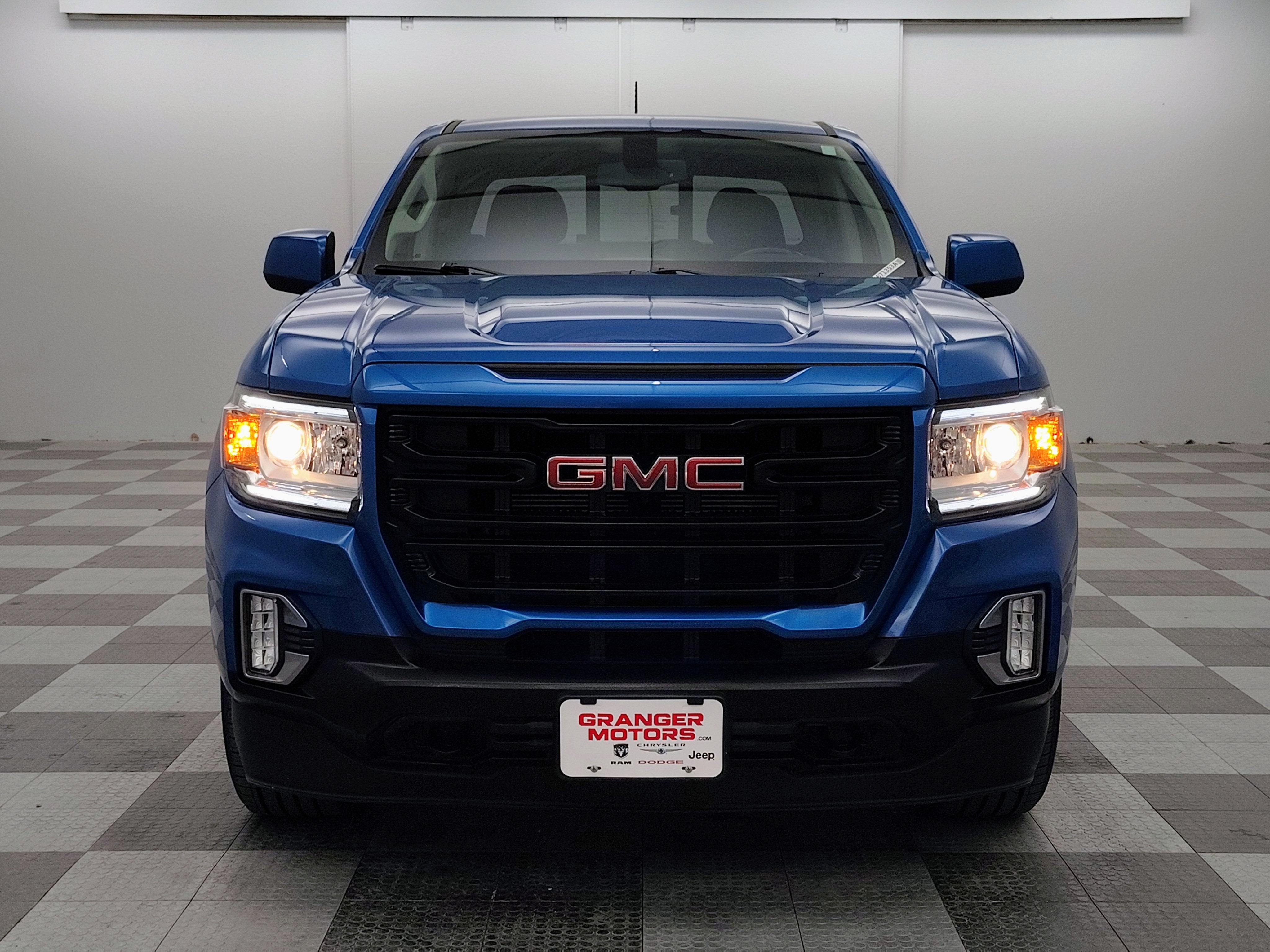 2022 GMC Canyon 4WD Crew Cab Short Box Elevation