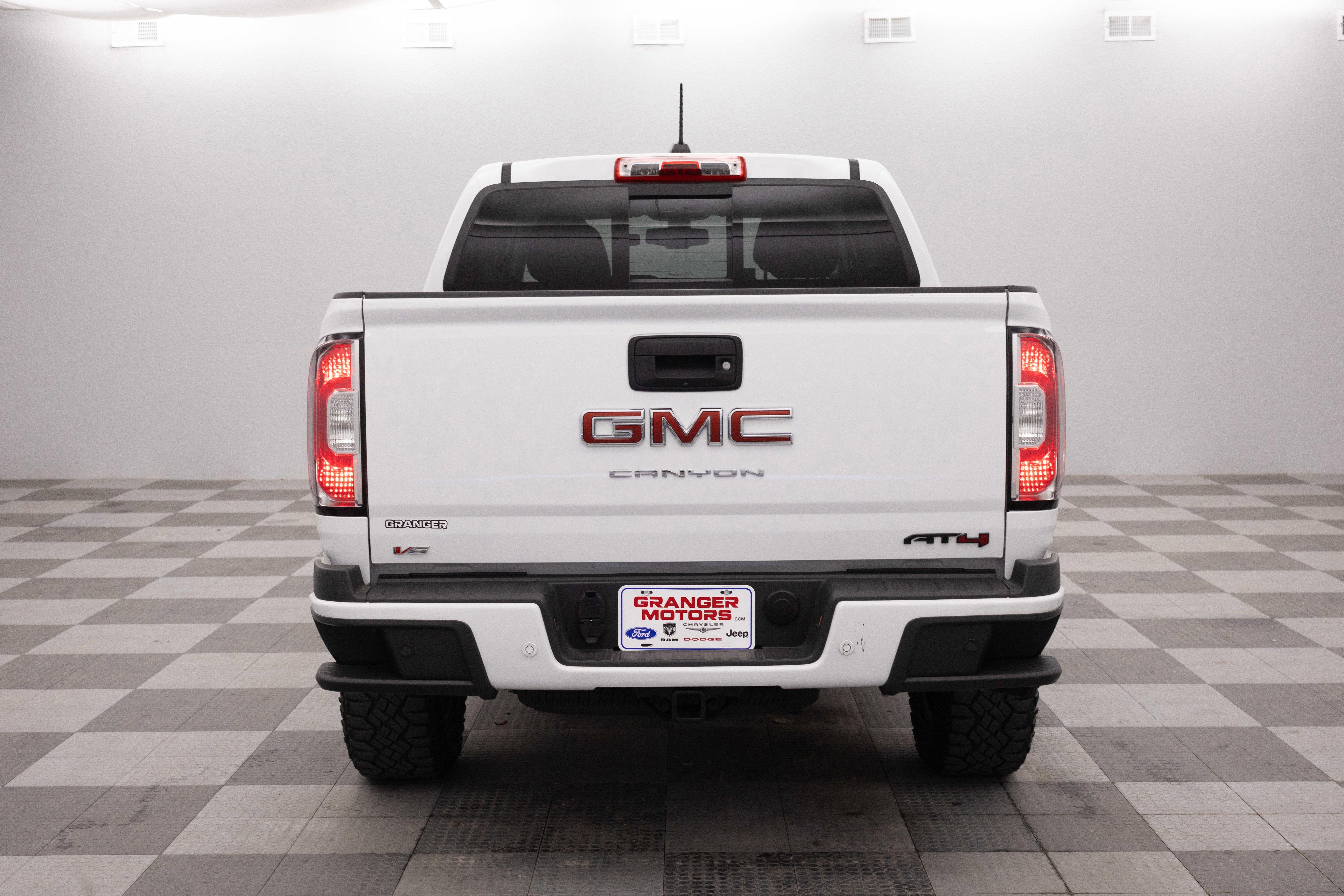 2022 GMC Canyon 4WD Crew Cab Short Box AT4 - Leather