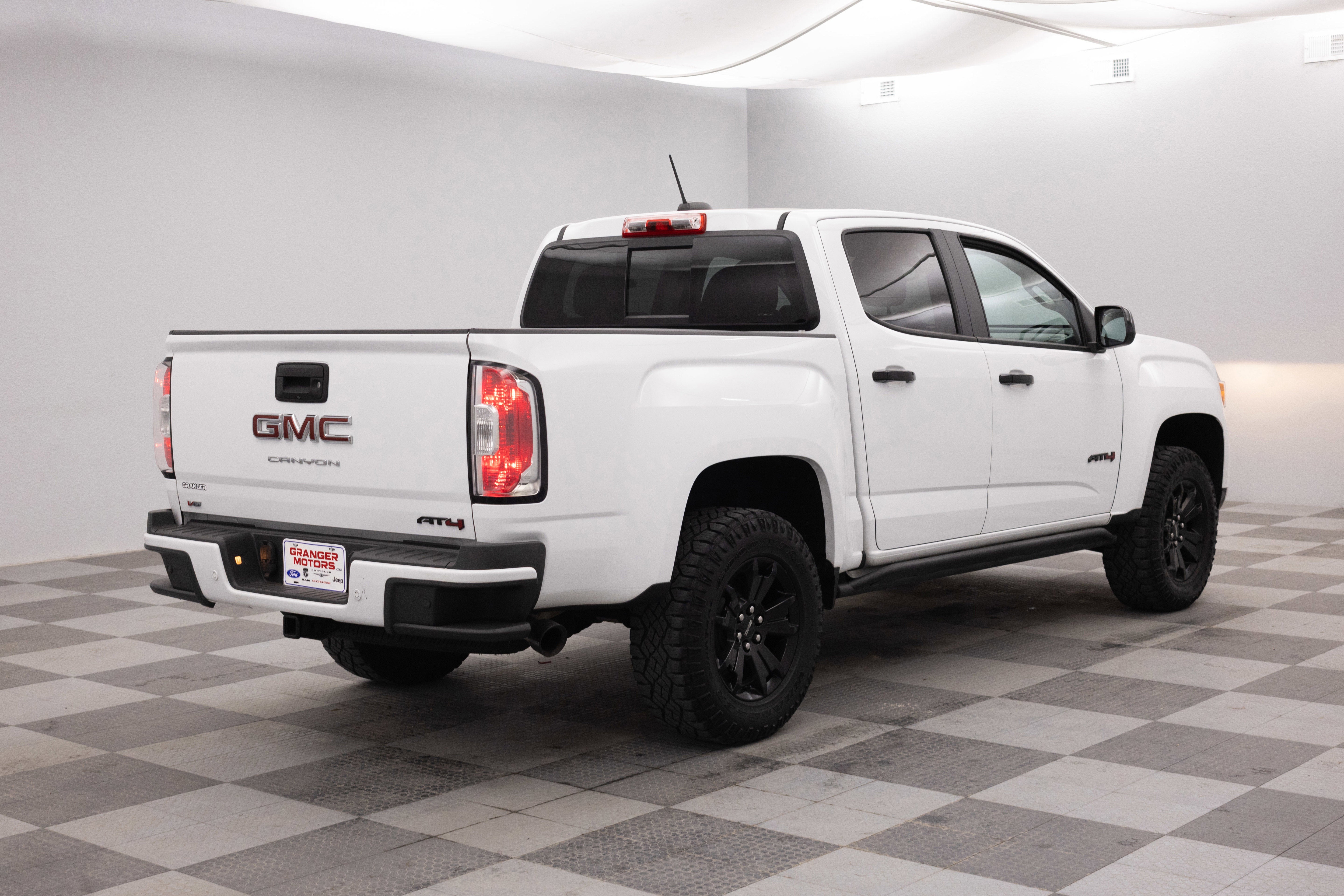 2022 GMC Canyon 4WD Crew Cab Short Box AT4 - Leather